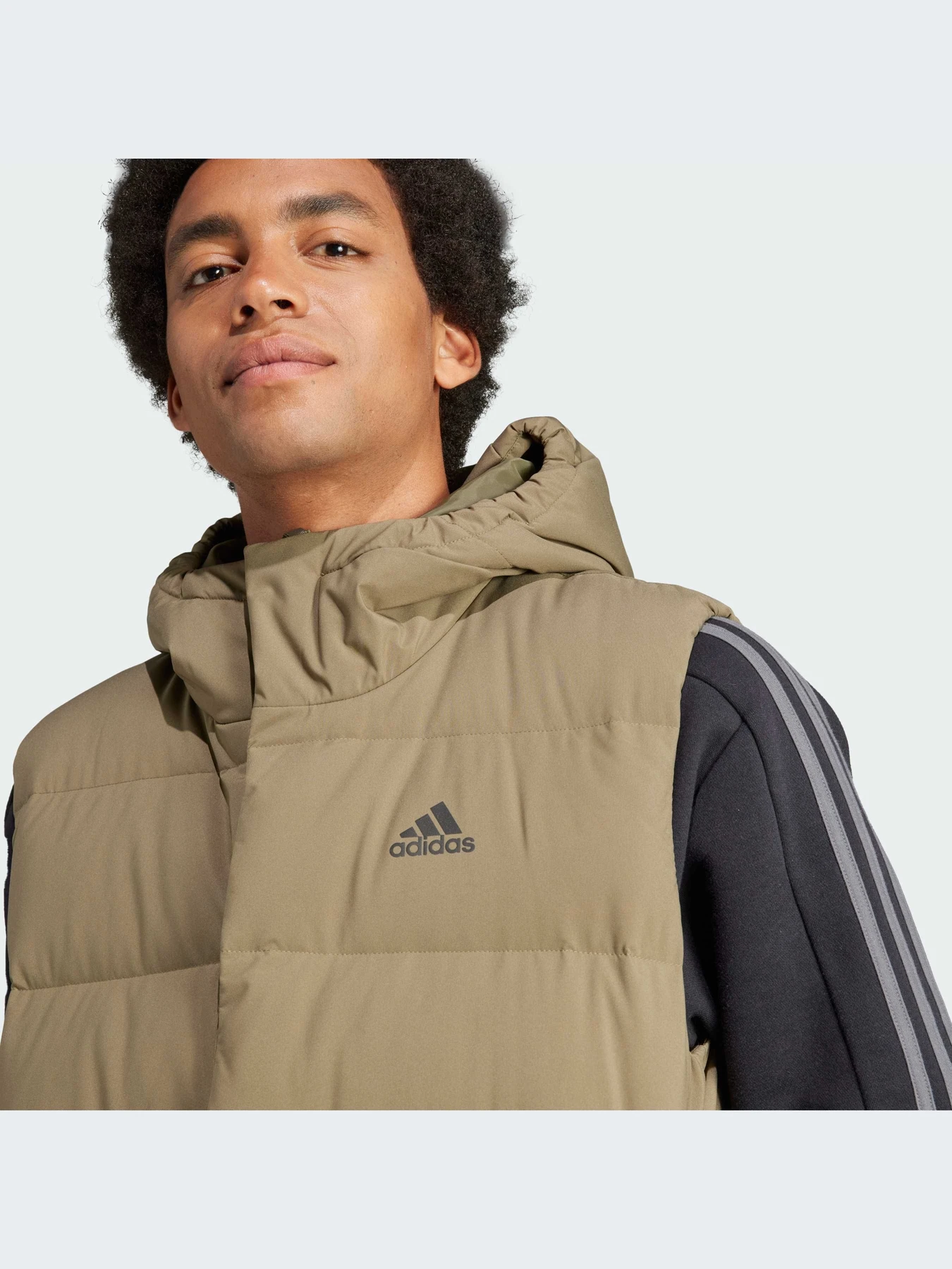 Куртки и дубленки Adidas модель IK3189-KZ Куртки и дубленки Adidas модель IK3189-KZ Фото