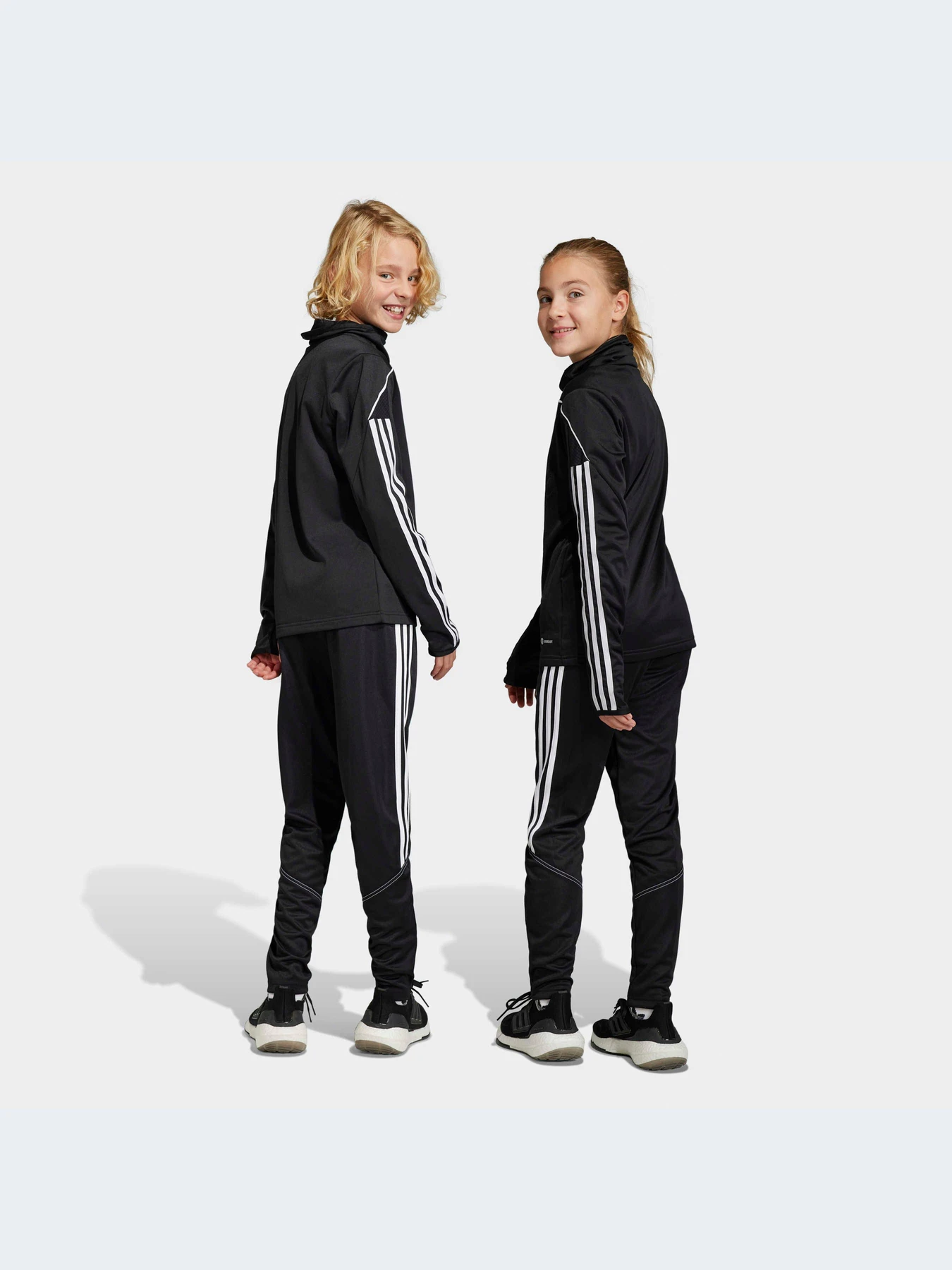 Брюки Adidas Tiro модель HS3620-KZ Брюки Adidas Tiro модель HS3620-KZ Фото