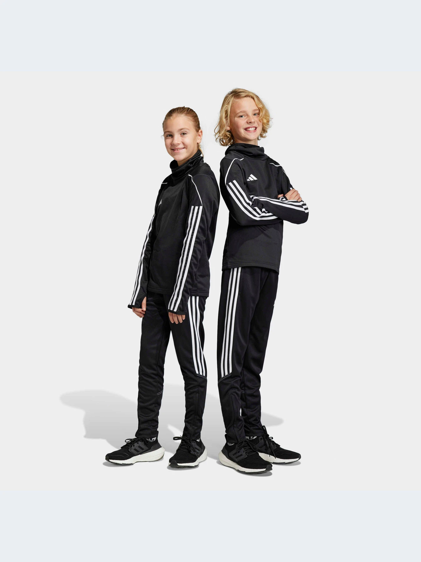 Брюки Adidas Tiro модель HS3620-KZ Брюки Adidas Tiro модель HS3620-KZ Фото