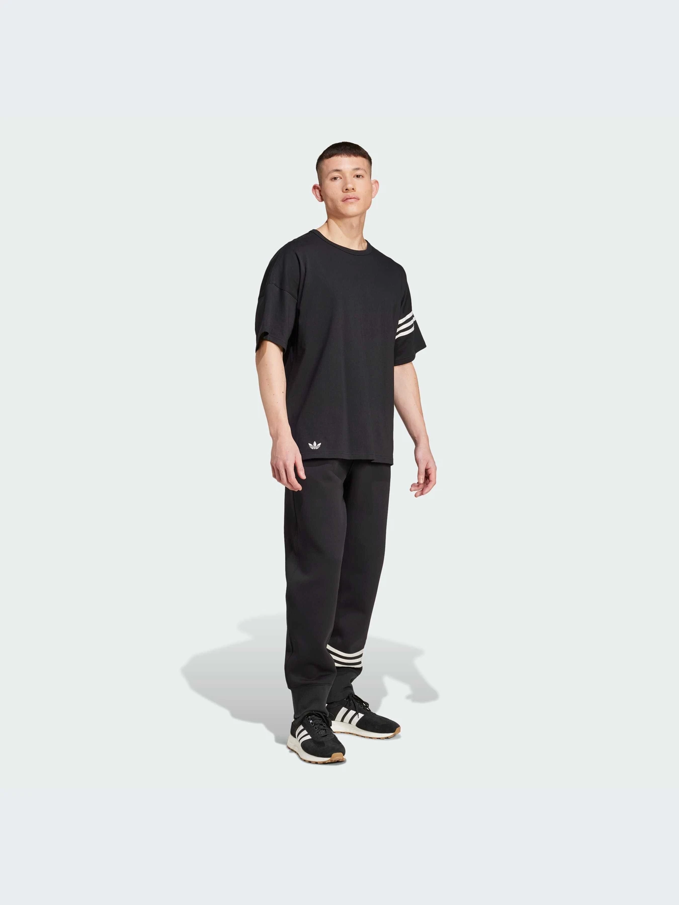 Футболки и поло Adidas Adicolor модель IW0972-KZ Футболки и поло Adidas Adicolor модель IW0972-KZ Фото