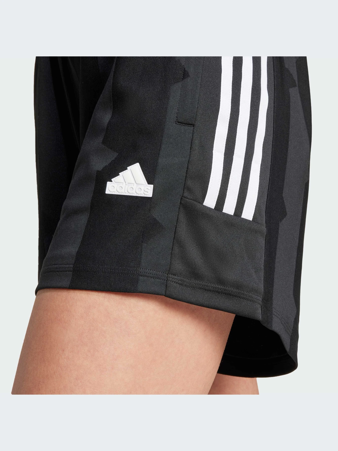 Шорты Adidas Tiro модель IX3502-KZ Шорты Adidas Tiro модель IX3502-KZ Фото