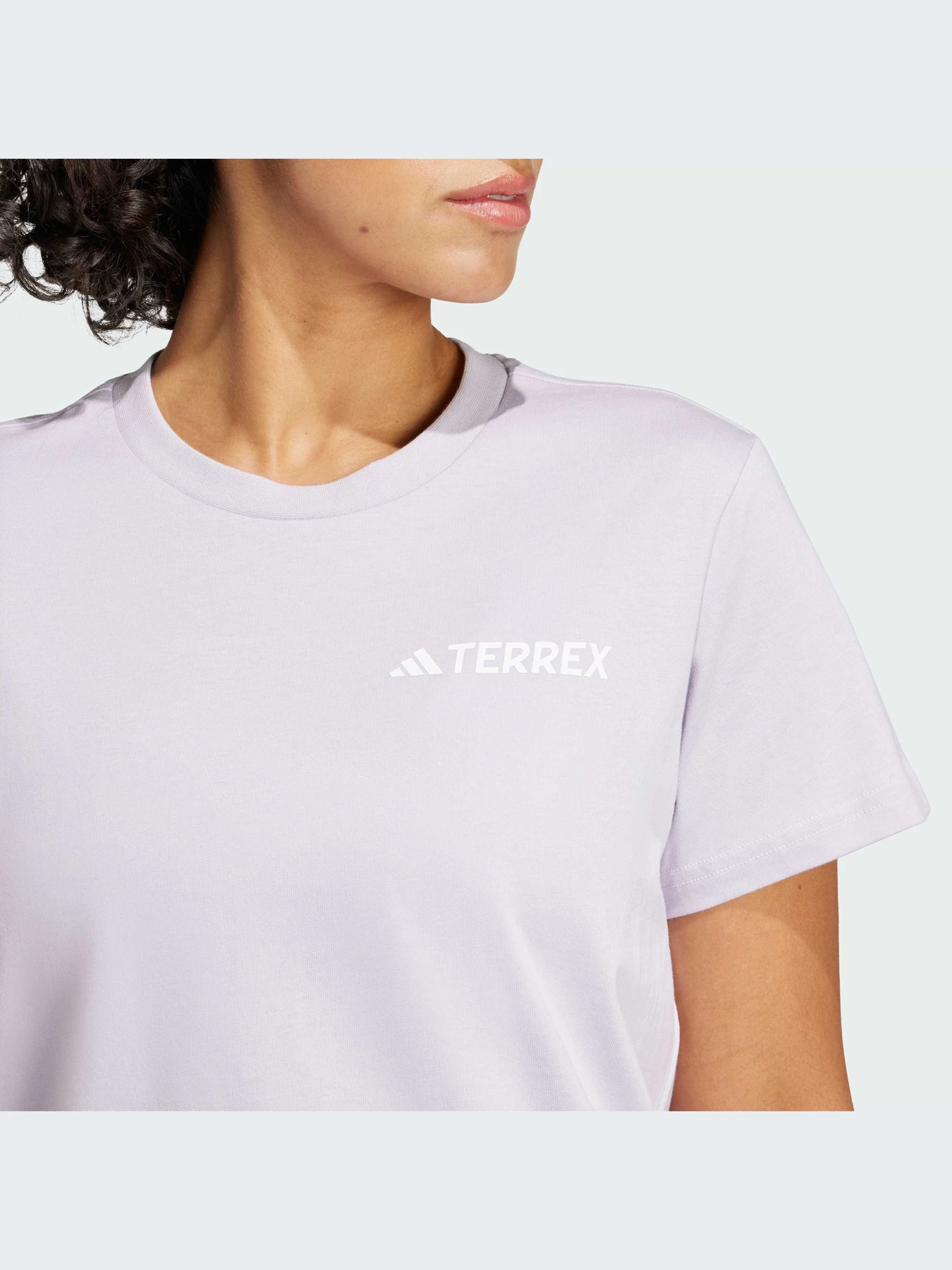 Футболки и поло Adidas модель IW2716-KZ Футболки и поло Adidas модель IW2716-KZ Фото
