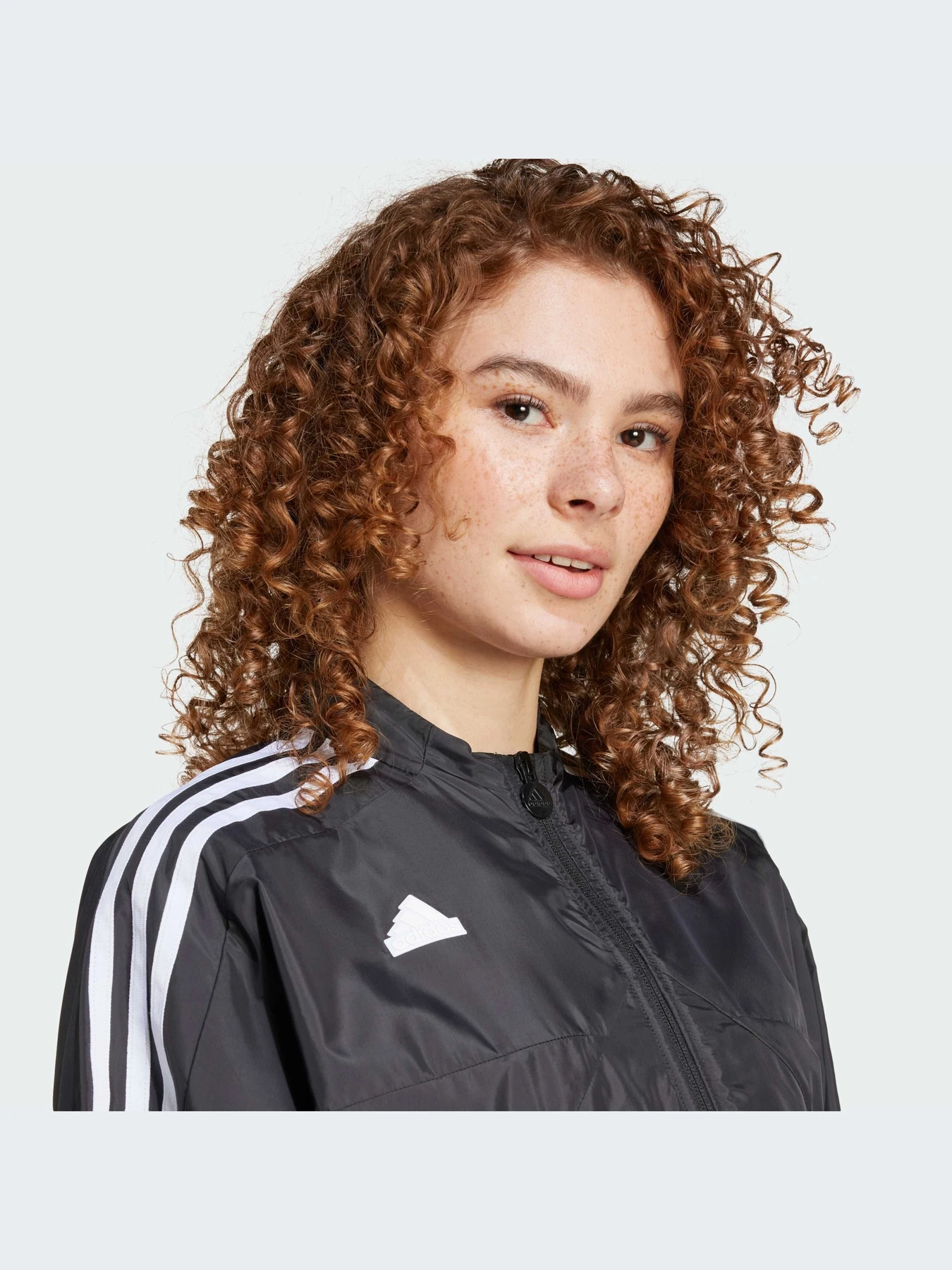 Худи и свитшоты Adidas модель IX3511-KZ Худи и свитшоты Adidas модель IX3511-KZ Фото