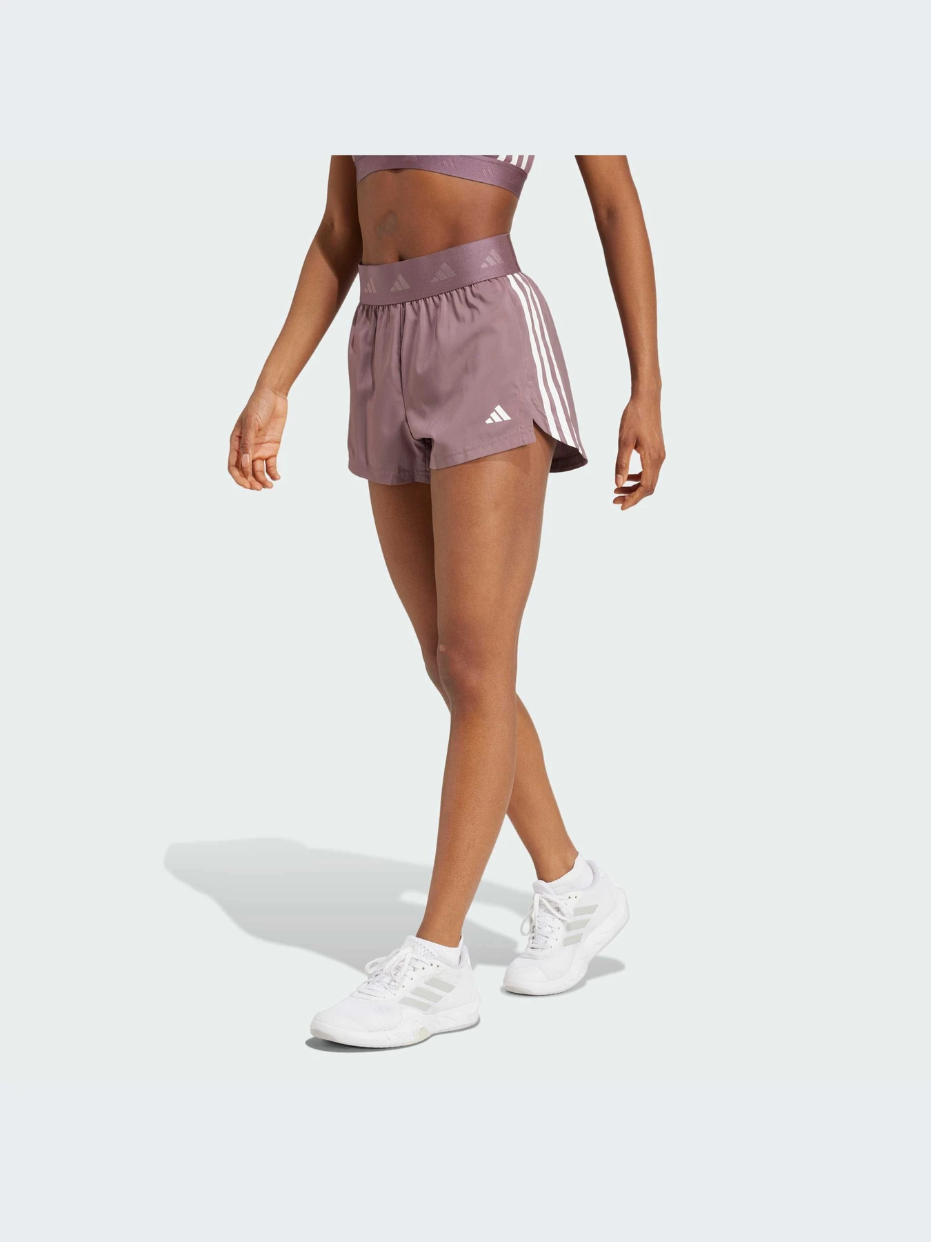 Шорты Adidas модель IX3220-KZ Шорты Adidas модель IX3220-KZ Фото