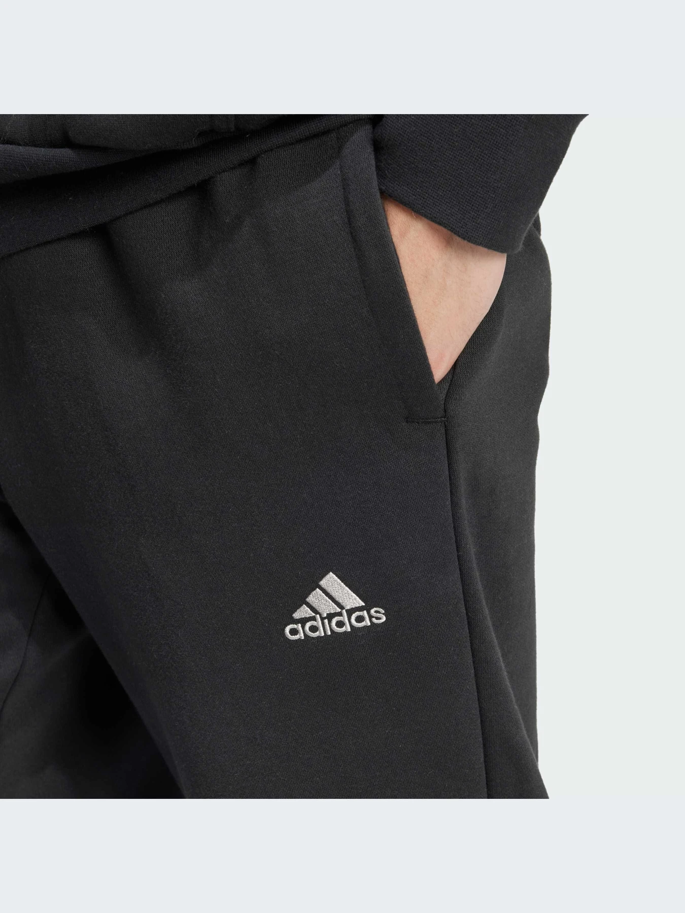 Костюмы Adidas модель IY0300-KZ Костюмы Adidas модель IY0300-KZ Фото
