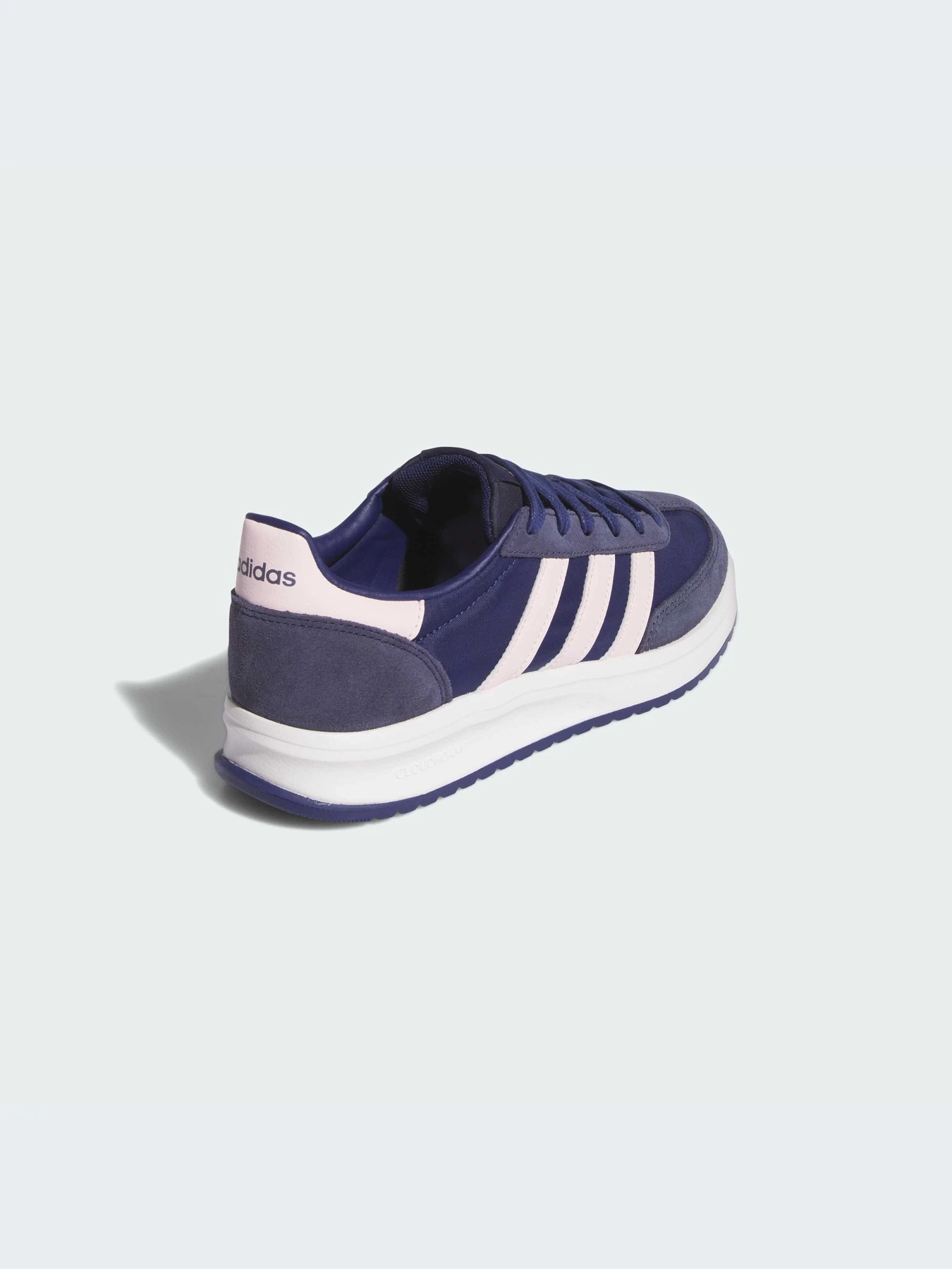 Кроссовки Adidas модель IH8601-KZ Кроссовки Adidas модель IH8601-KZ Фото