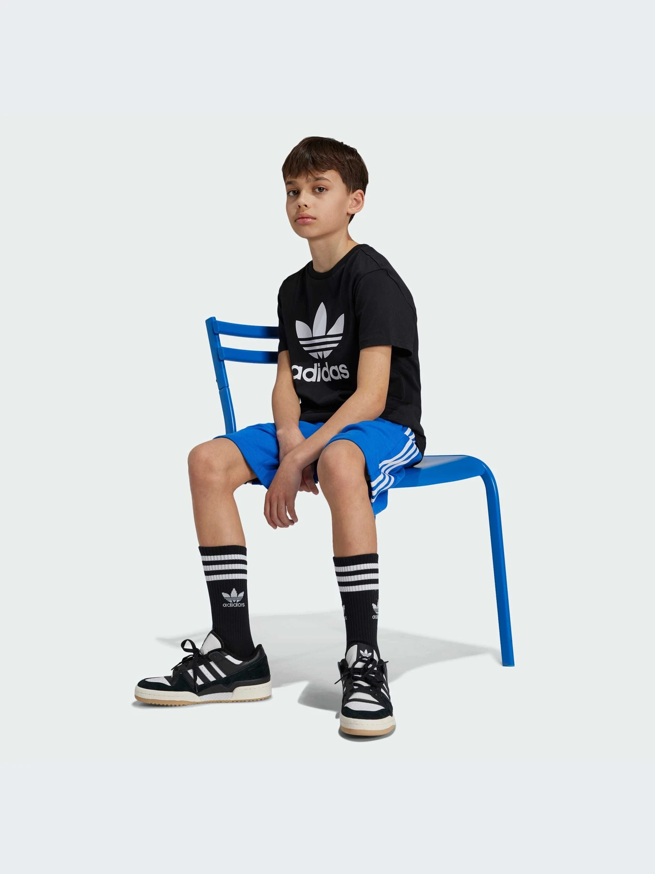 Футболки и поло Adidas Adicolor модель IY7421-KZ Футболки и поло Adidas Adicolor модель IY7421-KZ Фото