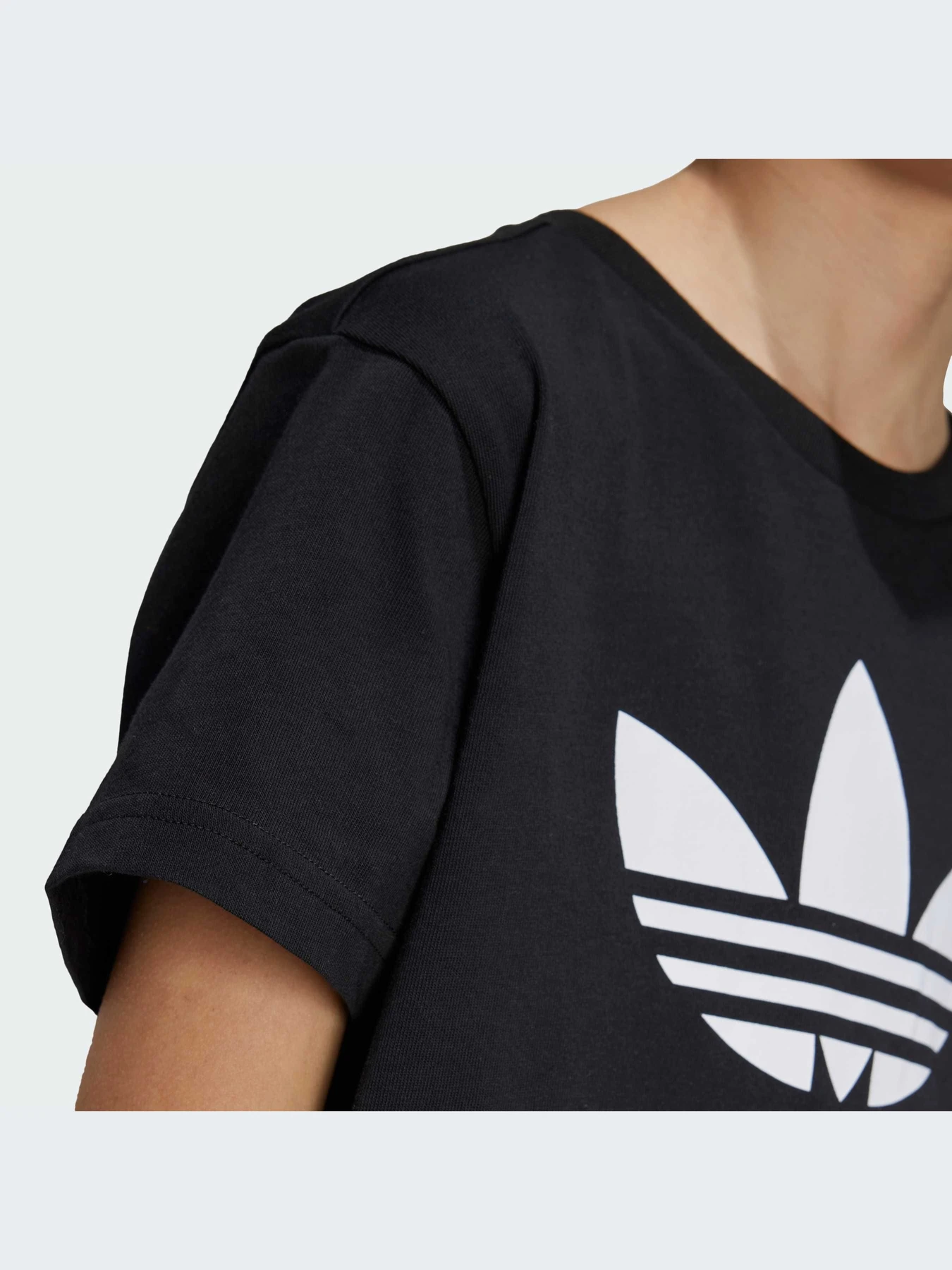 Футболки и поло Adidas Adicolor модель IY7421-KZ Футболки и поло Adidas Adicolor модель IY7421-KZ Фото