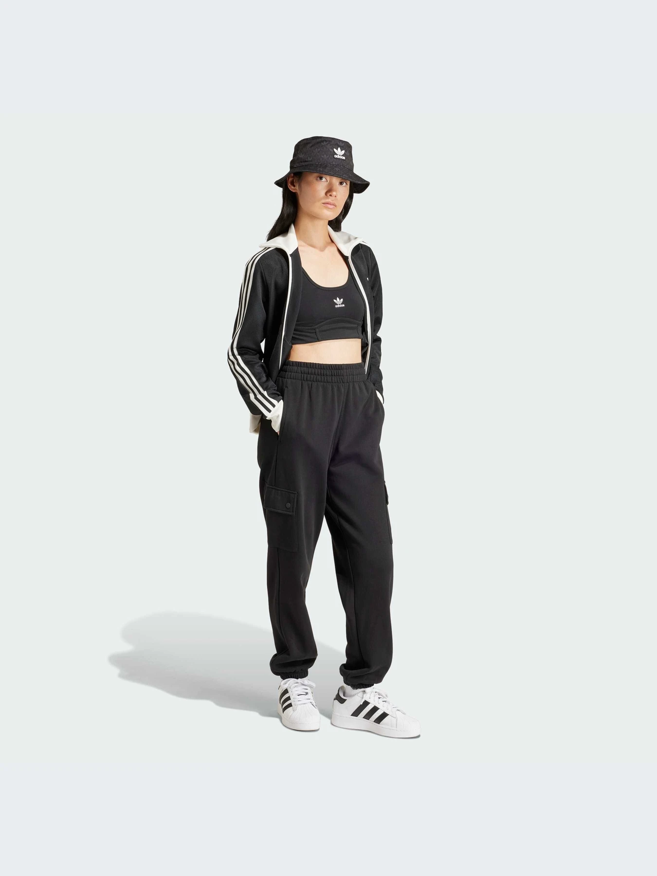 Худи и свитшоты Adidas модель IR6089-KZ Худи и свитшоты Adidas модель IR6089-KZ Фото