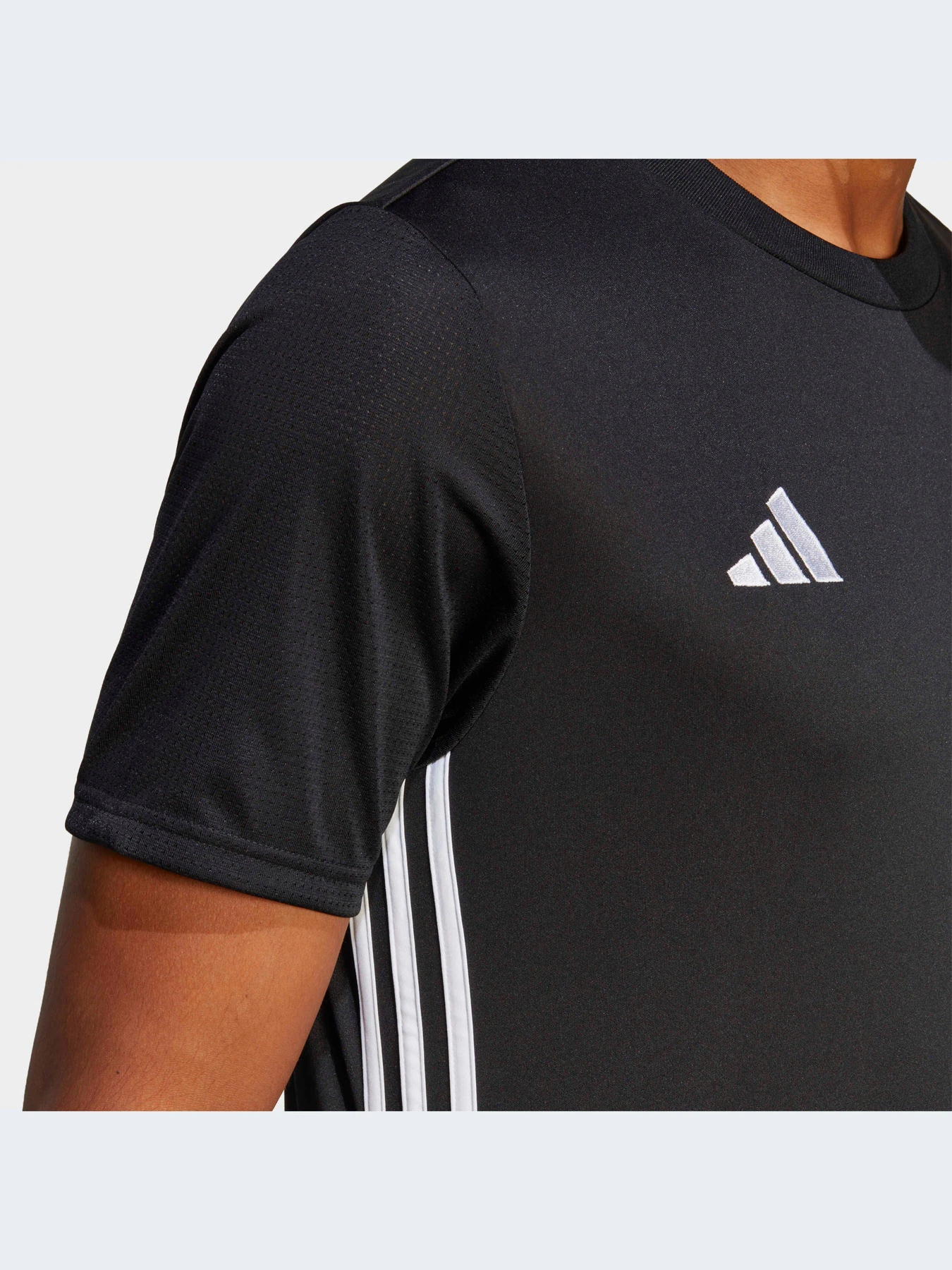 Футболки и поло Adidas модель H44529-KZ Футболки и поло Adidas модель H44529-KZ Фото