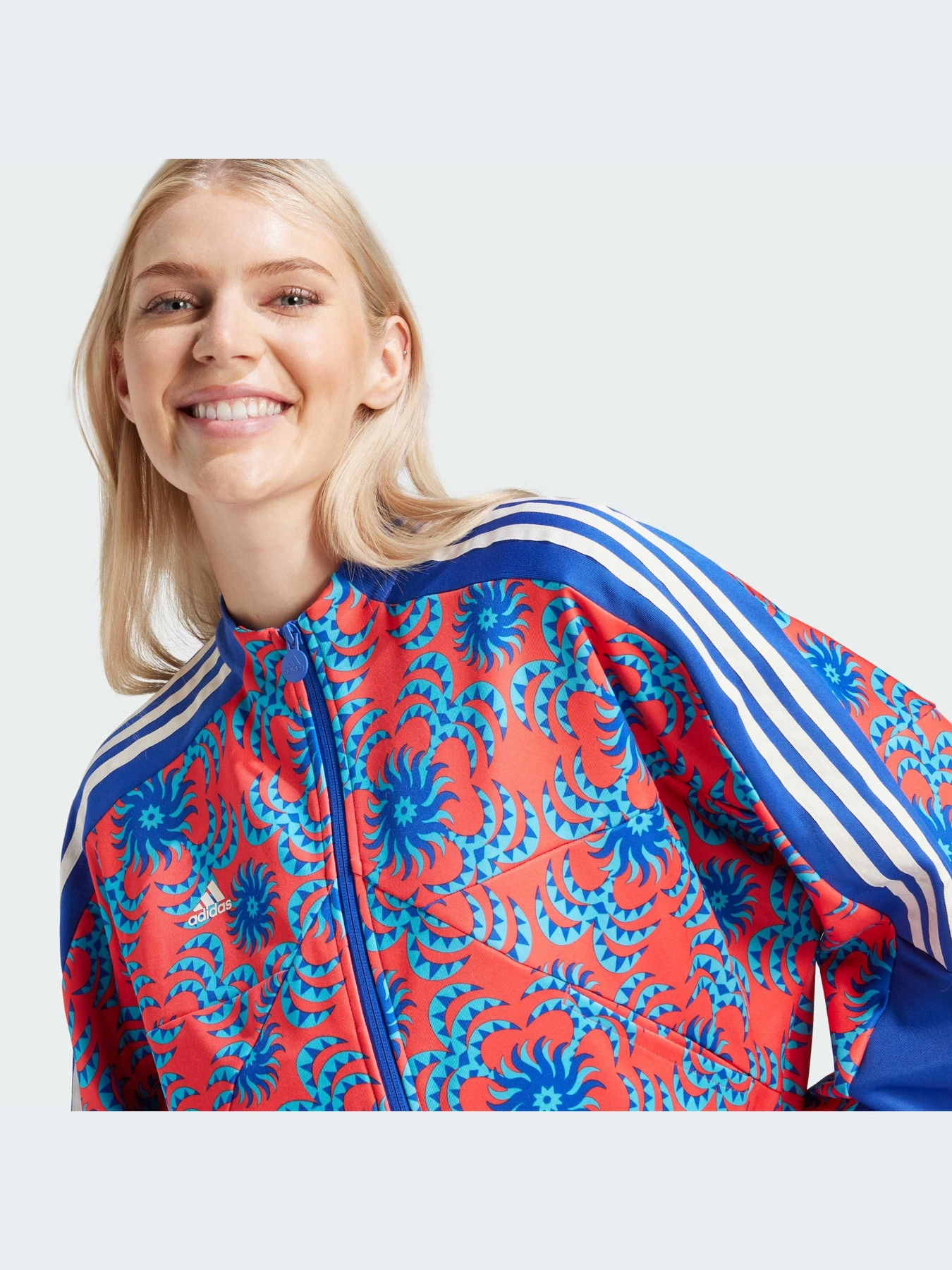 Худи и свитшоты Adidas модель IQ4496-KZ Худи и свитшоты Adidas модель IQ4496-KZ Фото