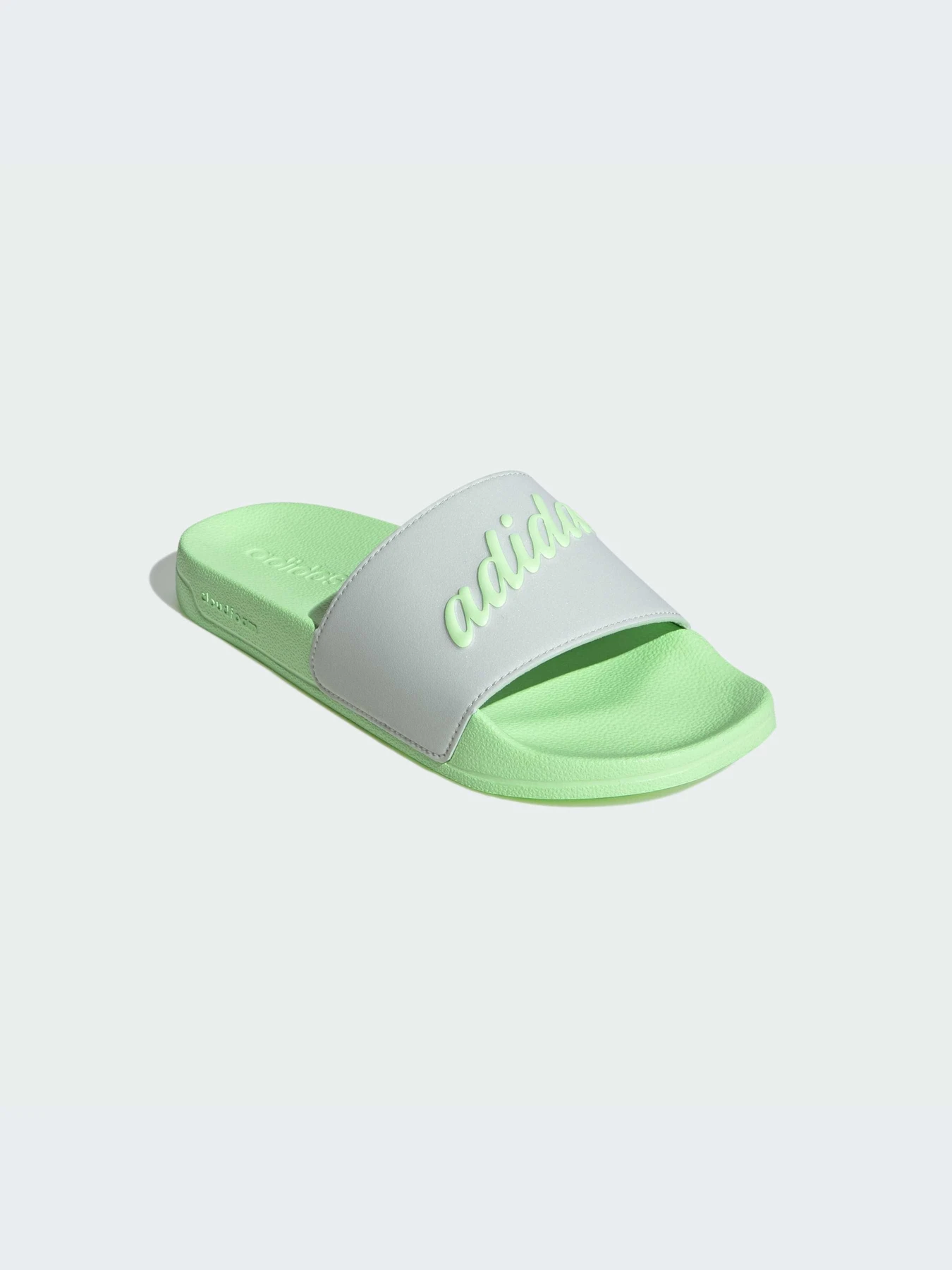 Шлёпанцы Adidas Adilette модель IG3684-KZ Шлёпанцы Adidas Adilette модель IG3684-KZ Фото