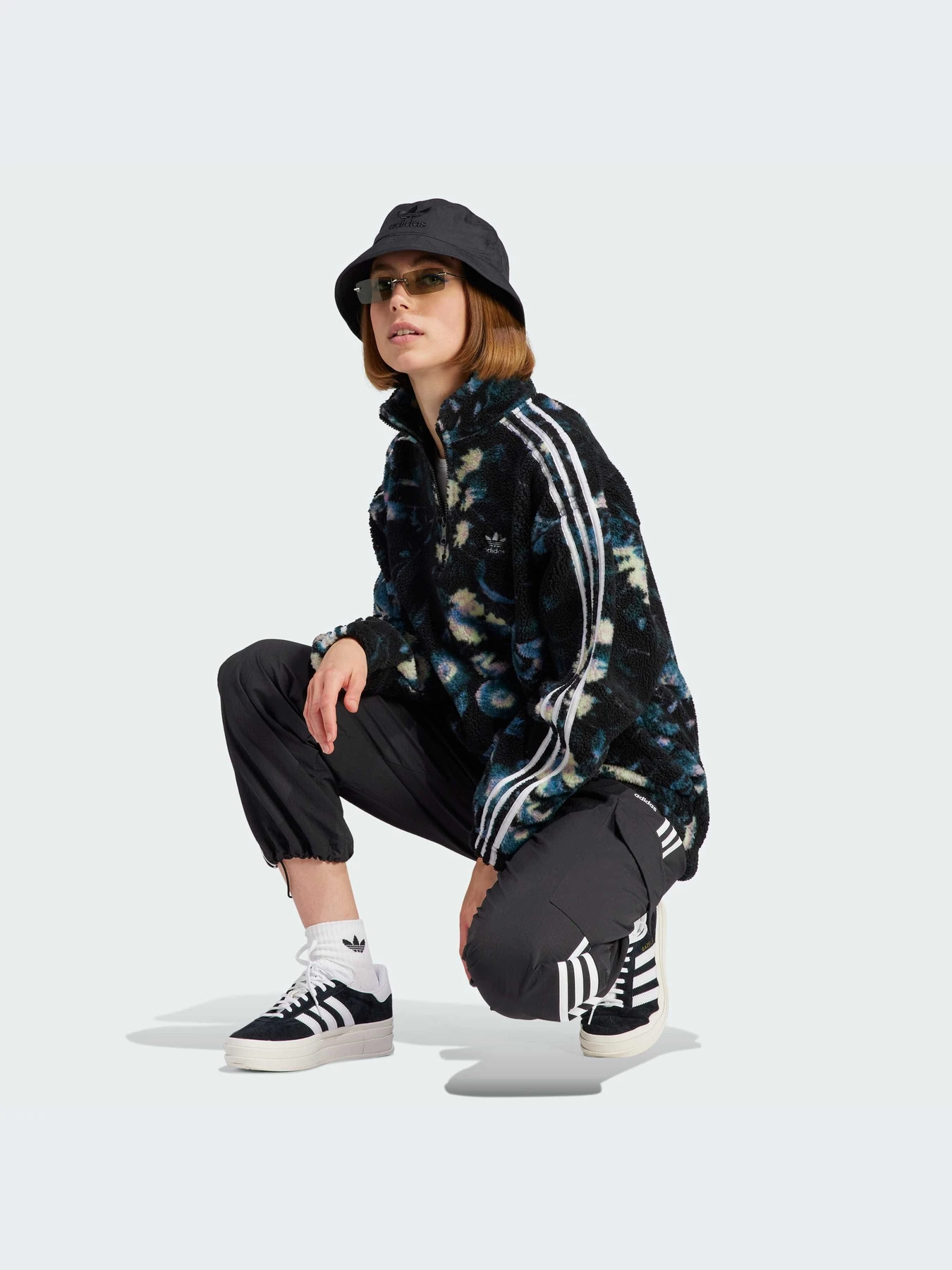Худи и свитшоты Adidas Graphics модель II8451-KZ Худи и свитшоты Adidas Graphics модель II8451-KZ Фото