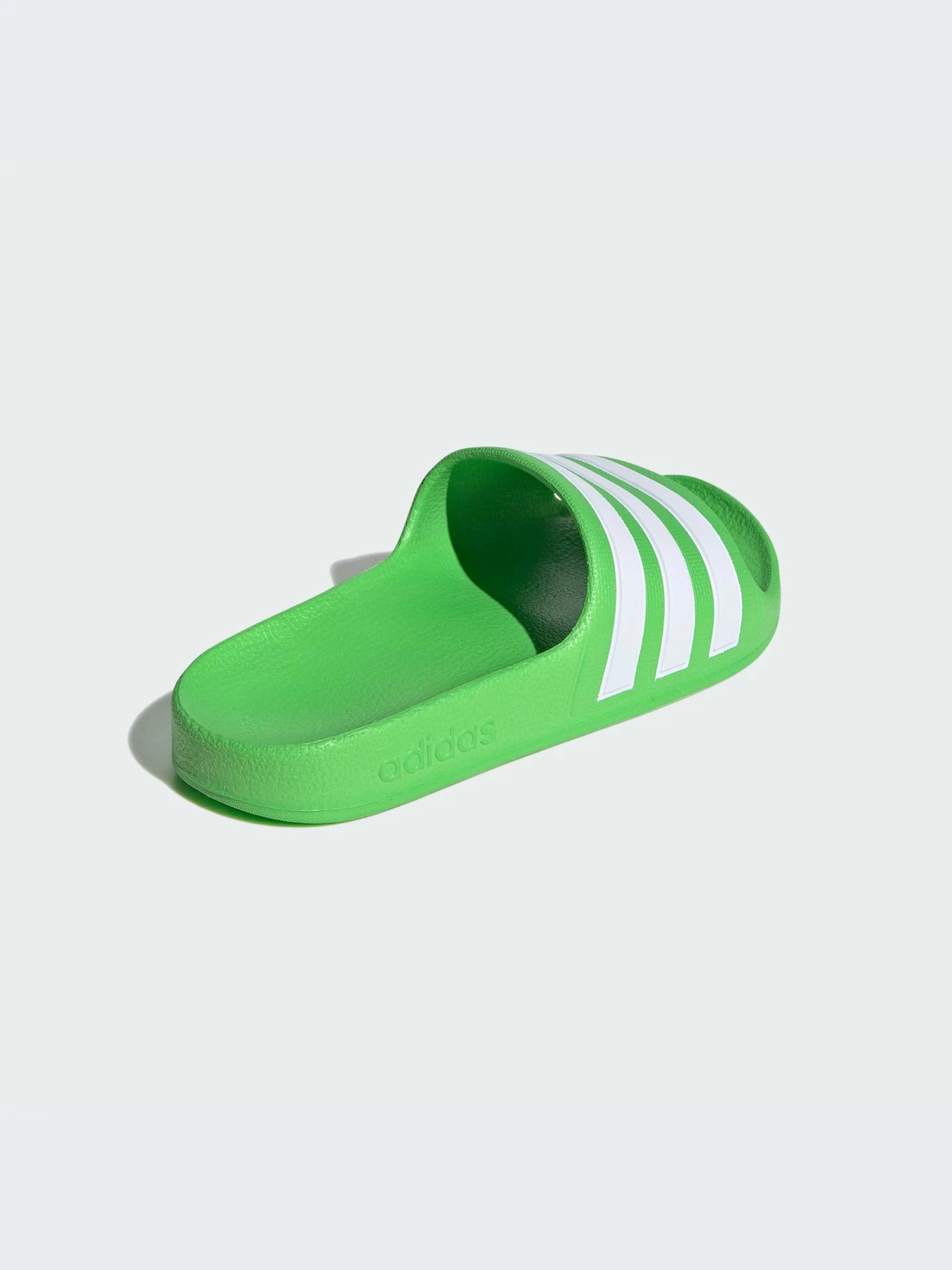 Шлёпанцы Adidas Adilette модель IG4859-KZ Шлёпанцы Adidas Adilette модель IG4859-KZ Фото