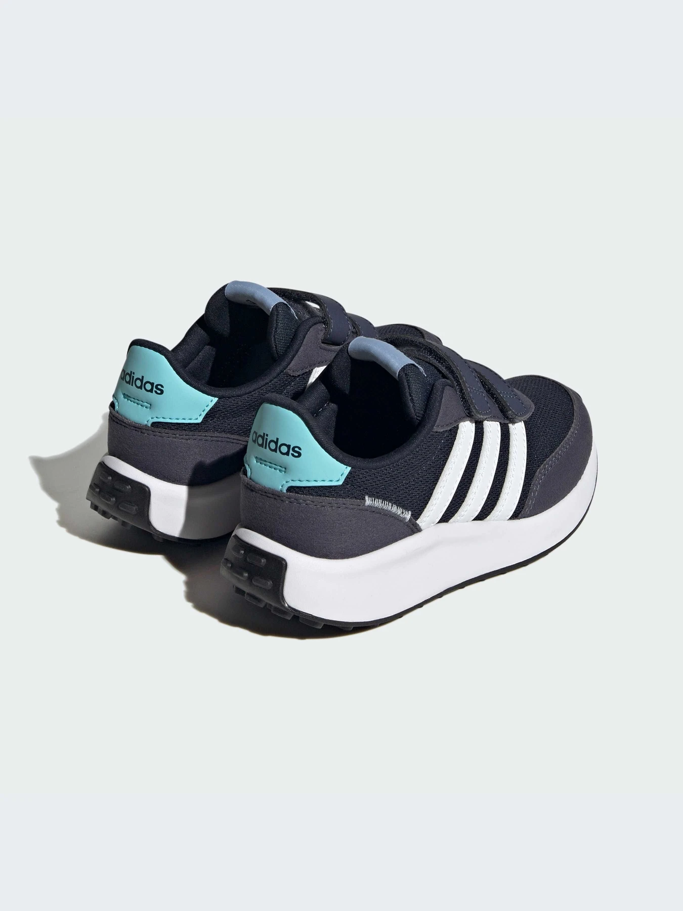 Кроссовки Adidas модель IG4898-KZ Кроссовки Adidas модель IG4898-KZ Фото
