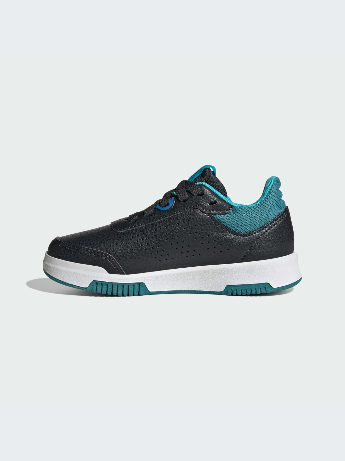 Кроссовки Adidas модель ID2300-KZ Кроссовки Adidas модель ID2300-KZ Фото