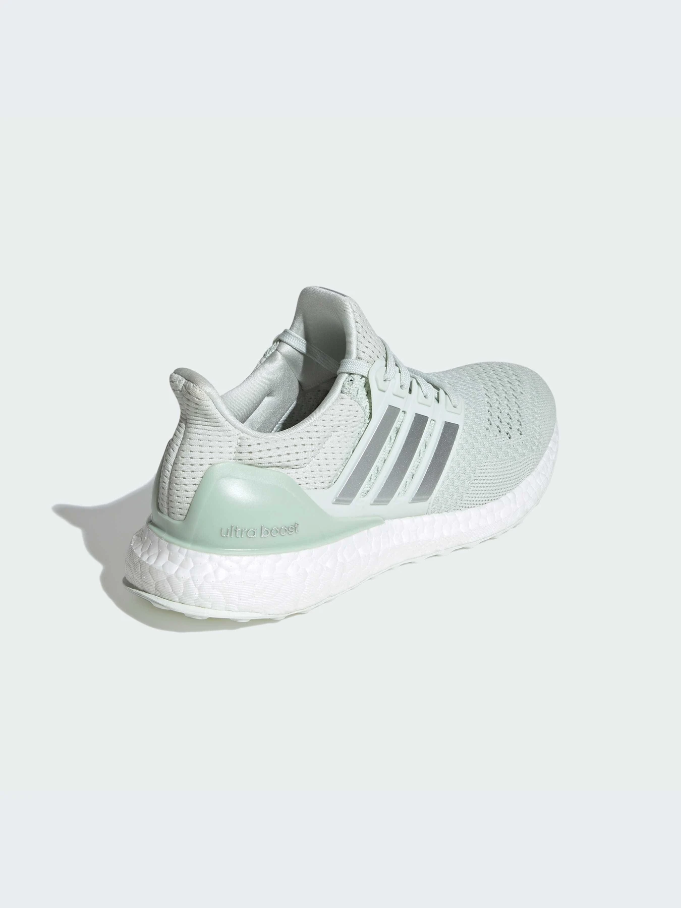 Кроссовки Adidas Ultraboost модель ID5882-KZ Кроссовки Adidas Ultraboost модель ID5882-KZ Фото