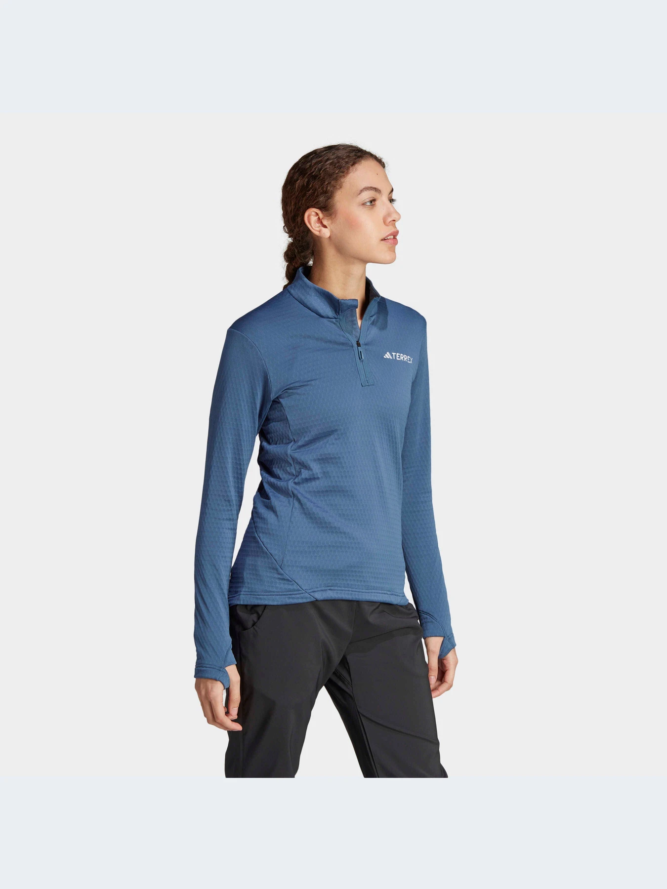 Худи и свитшоты Adidas модель IB1218-KZ Худи и свитшоты Adidas модель IB1218-KZ Фото