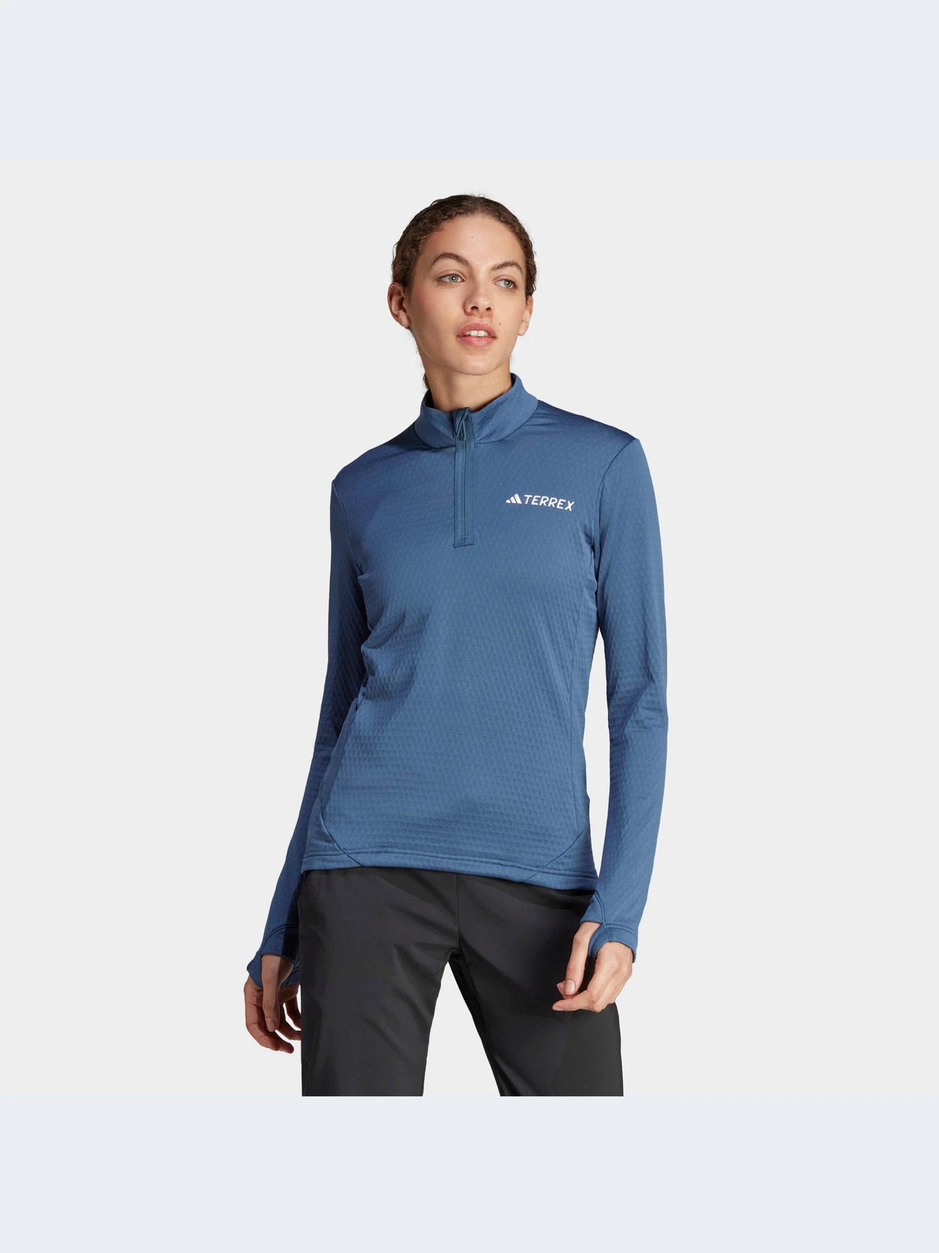 Худи и свитшоты Adidas модель IB1218-KZ Худи и свитшоты Adidas модель IB1218-KZ Фото