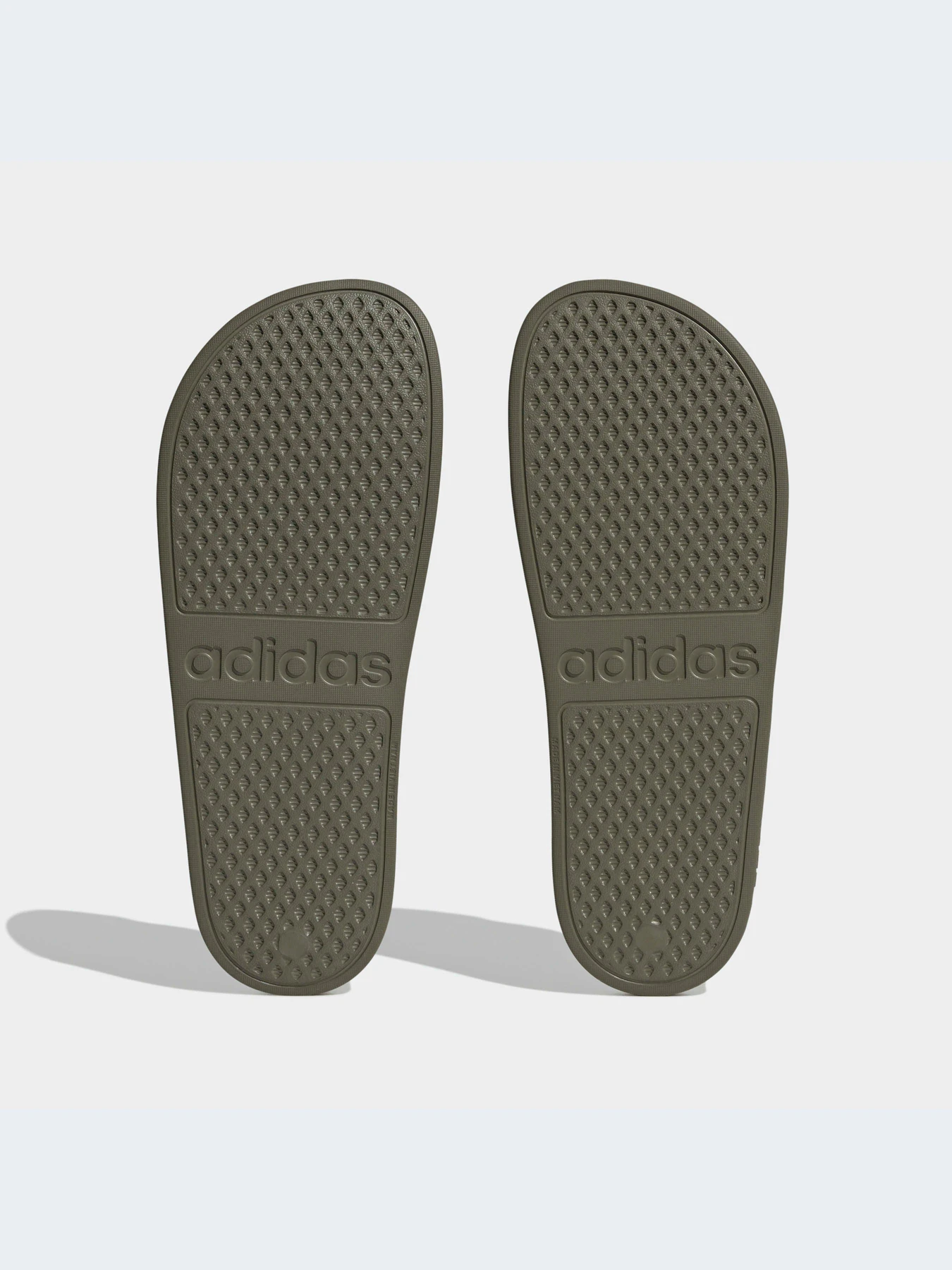 Шлёпанцы Adidas Adilette модель IF7372-KZ Шлёпанцы Adidas Adilette модель IF7372-KZ Фото
