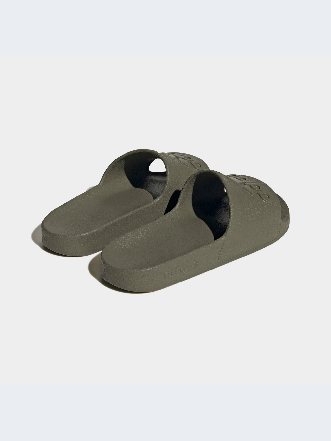 Шлёпанцы Adidas Adilette модель IF7372-KZ Шлёпанцы Adidas Adilette модель IF7372-KZ Фото
