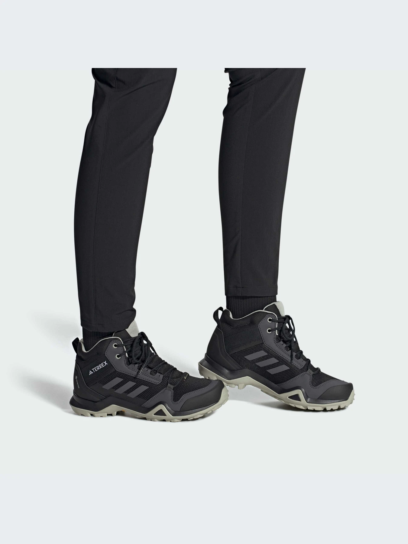 Ботинки и сапоги Adidas модель IF4877-KZ Ботинки и сапоги Adidas модель IF4877-KZ Фото