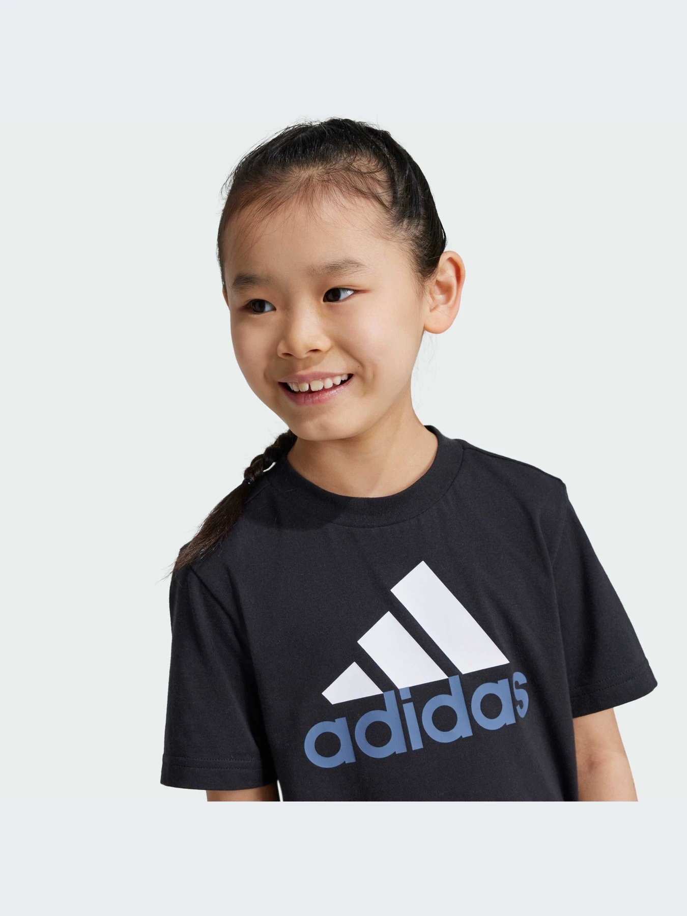 Костюмы Adidas модель IX7325-KZ Костюмы Adidas модель IX7325-KZ Фото