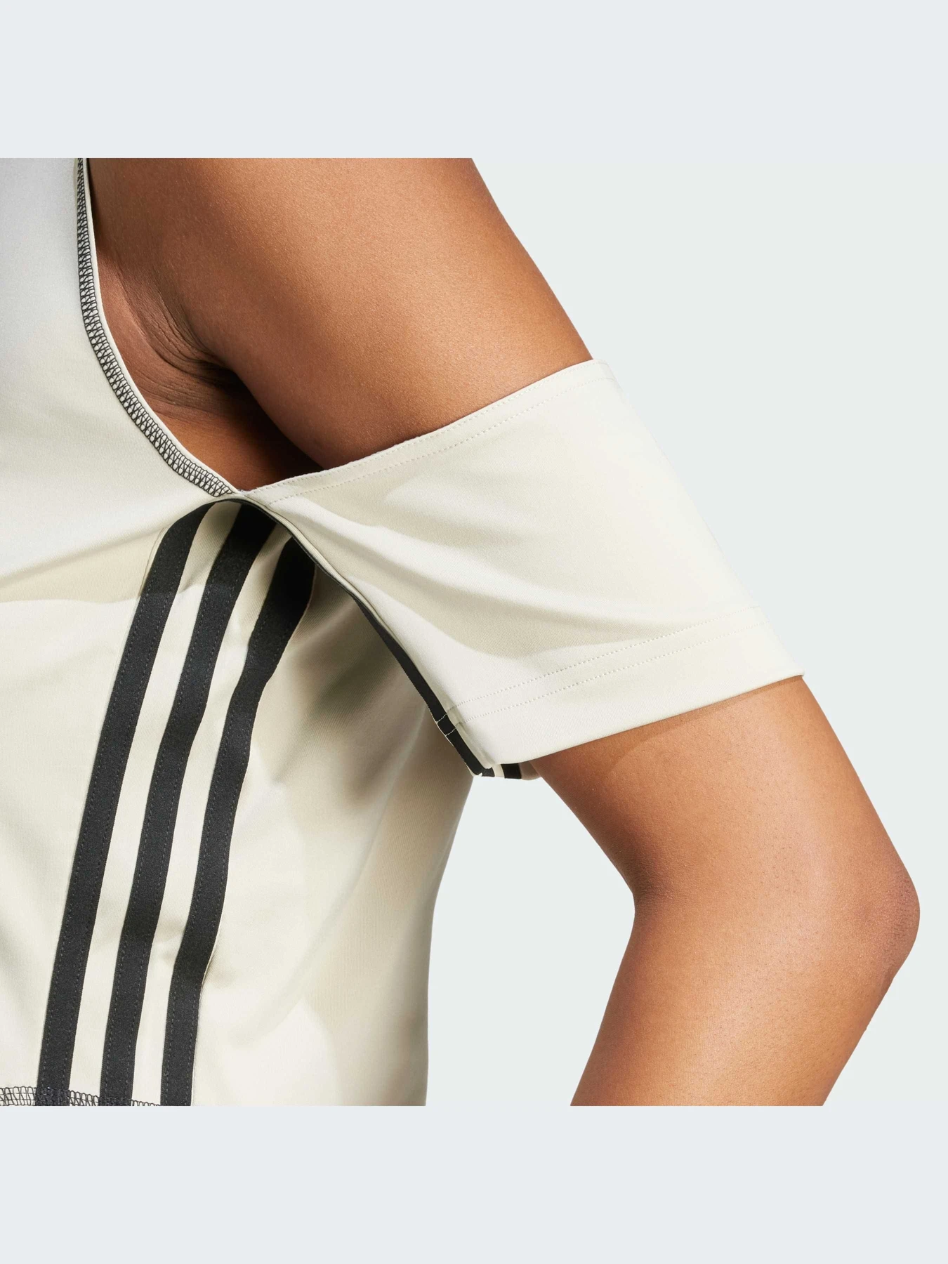 Футболки и поло Adidas модель IS0882-KZ Футболки и поло Adidas модель IS0882-KZ Фото