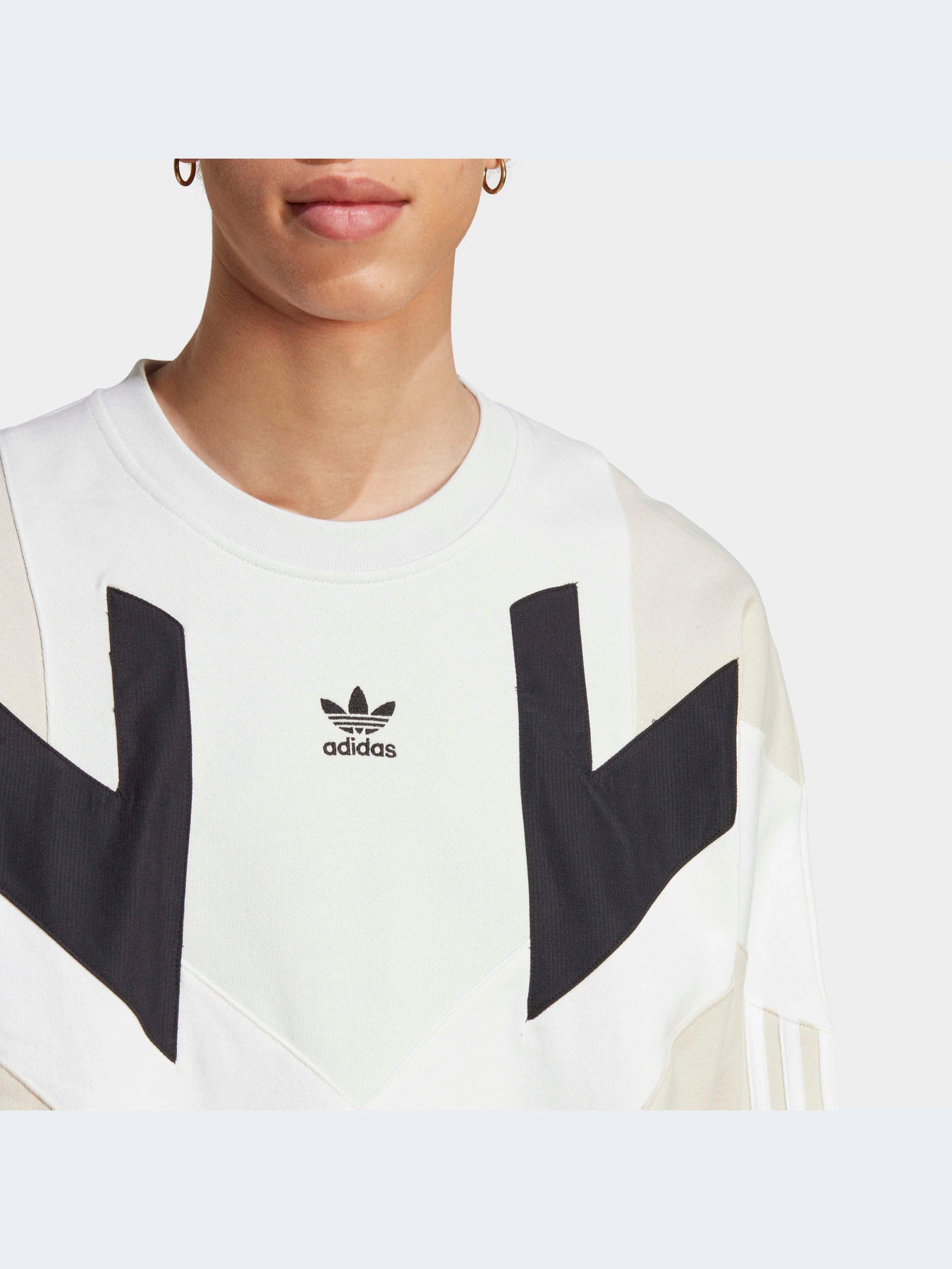 Худи и свитшоты Adidas модель IC6016-KZ Худи и свитшоты Adidas модель IC6016-KZ Фото