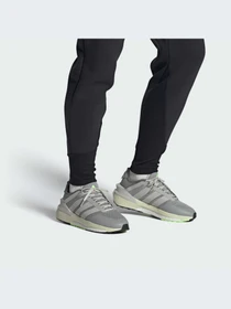 Кроссовки Adidas AVRYN модель IE2640-KZ Фото