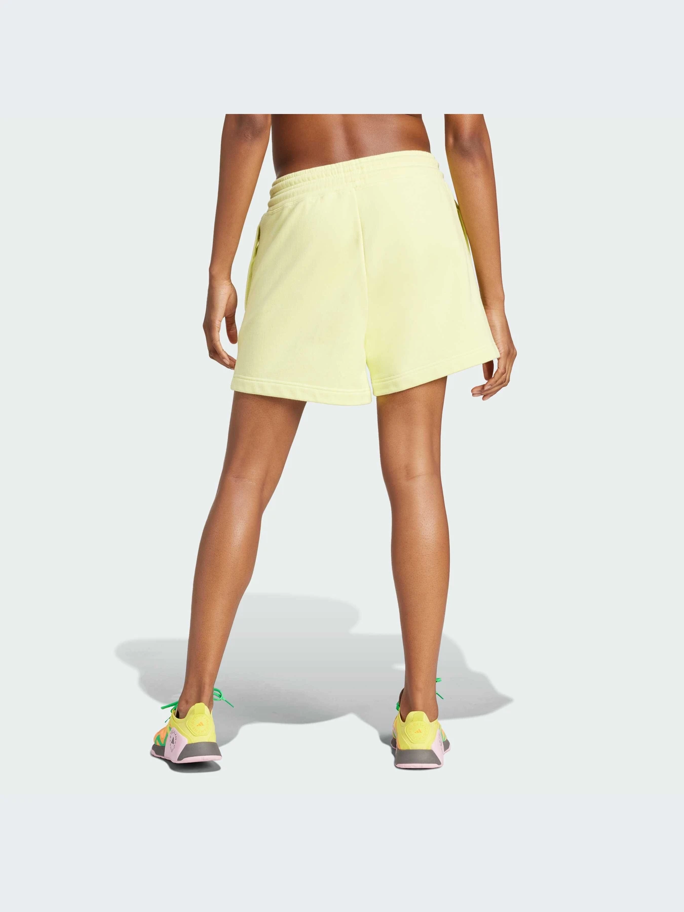 Шорты Adidas модель IT8275-KZ Шорты Adidas модель IT8275-KZ Фото