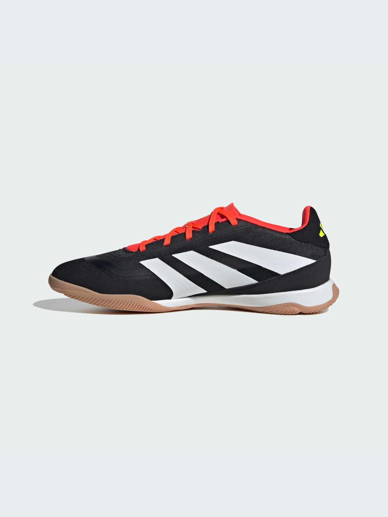 Кроссовки Adidas Predator модель IG5456-KZ Кроссовки Adidas Predator модель IG5456-KZ Фото
