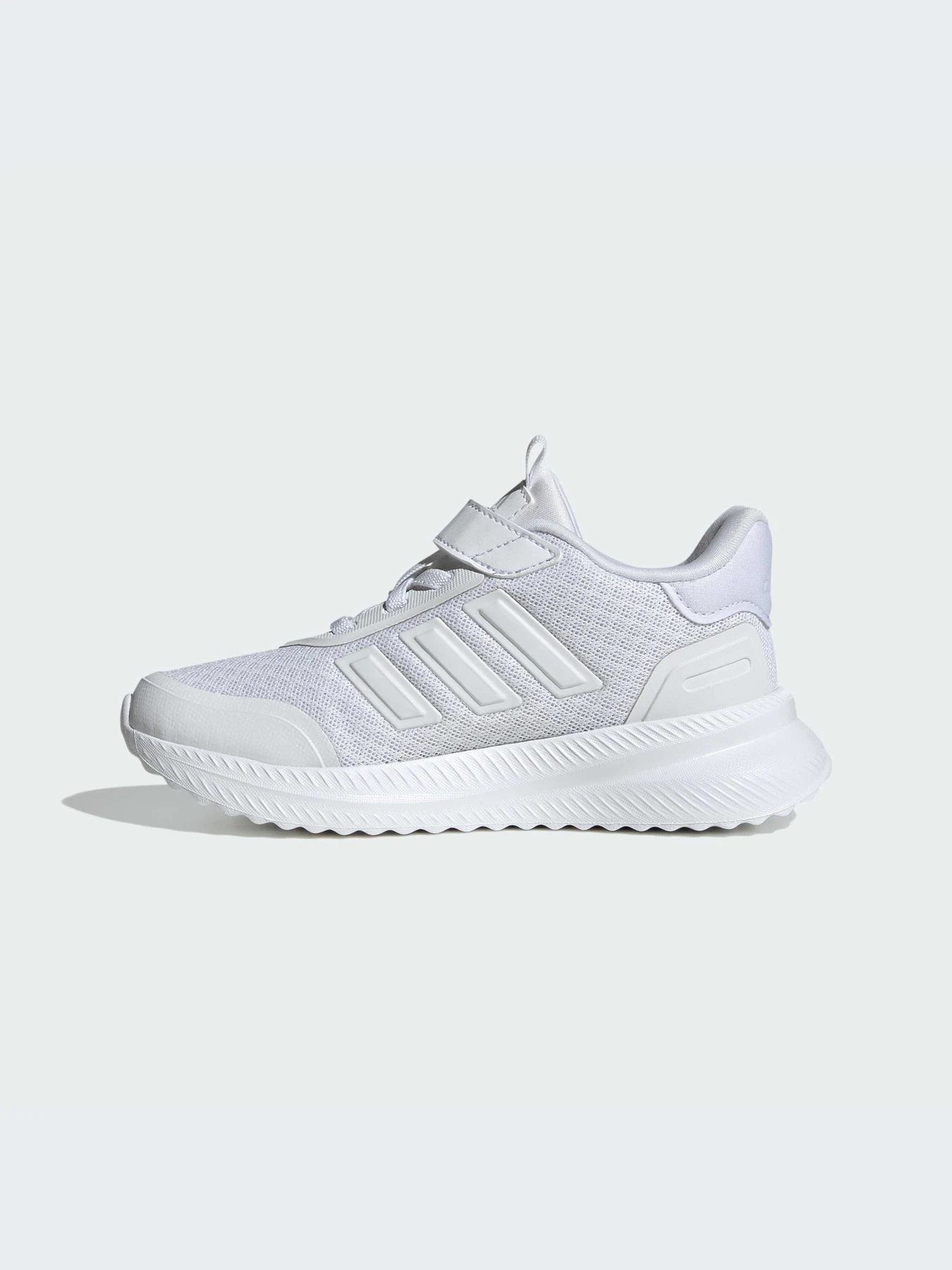 Кроссовки Adidas XPLR модель IE8471-KZ Кроссовки Adidas XPLR модель IE8471-KZ Фото