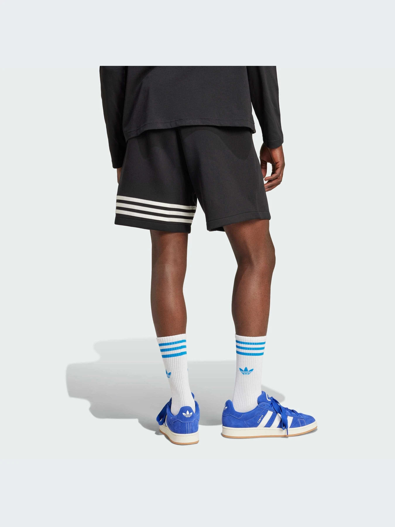 Шорты Adidas Adicolor модель IW0974-KZ Шорты Adidas Adicolor модель IW0974-KZ Фото