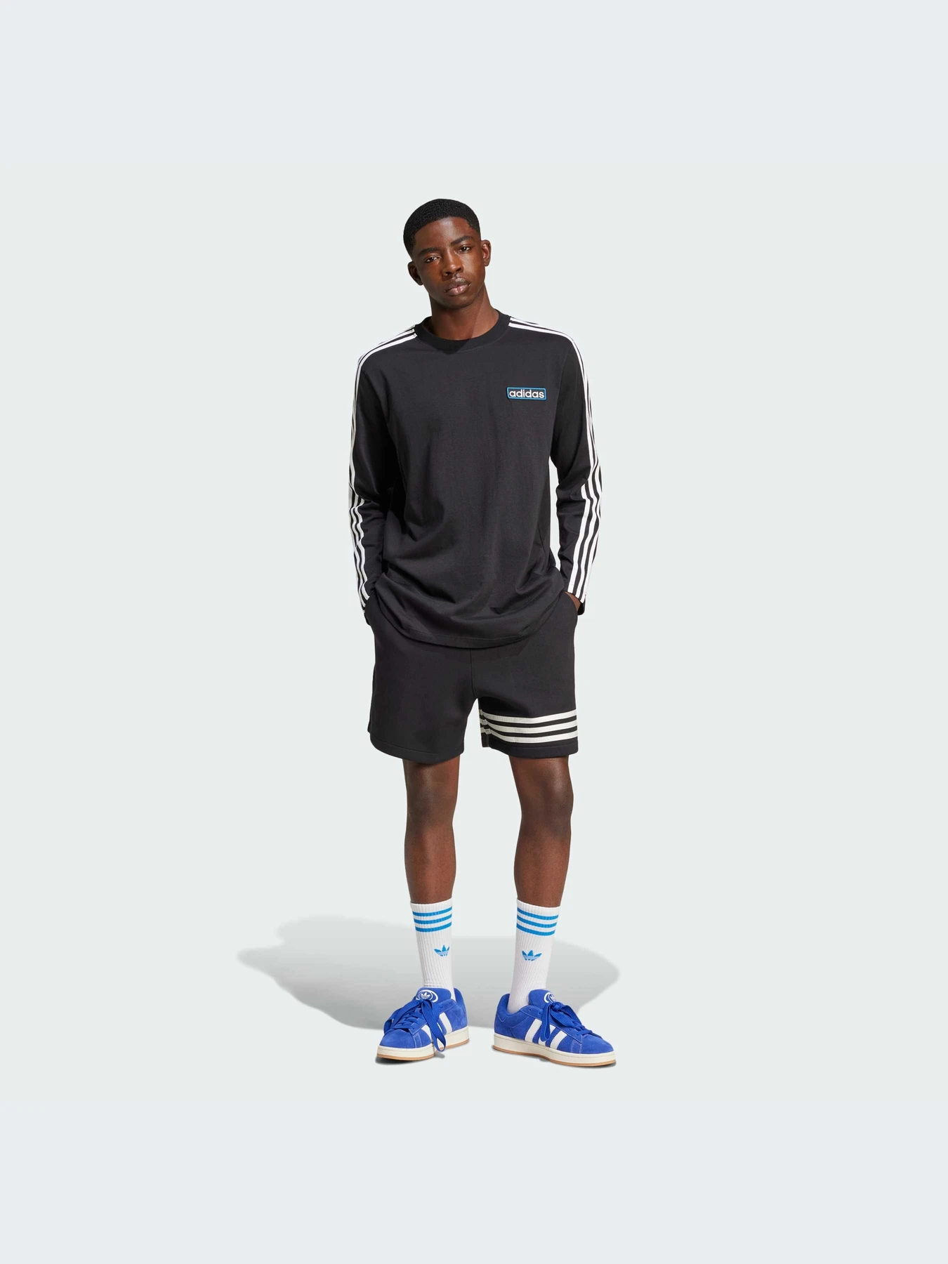 Шорты Adidas Adicolor модель IW0974-KZ Шорты Adidas Adicolor модель IW0974-KZ Фото