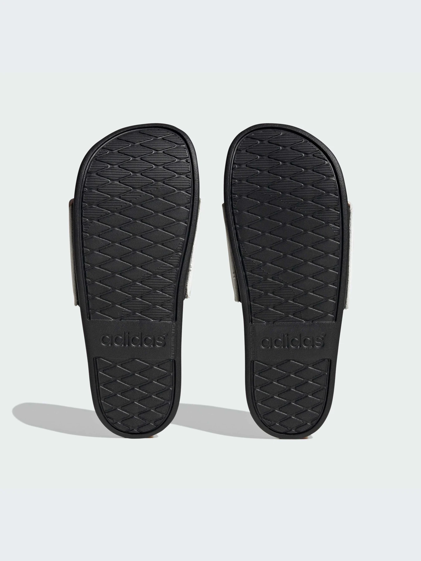 Шлёпанцы Adidas Adilette модель IE4971-KZ Шлёпанцы Adidas Adilette модель IE4971-KZ Фото