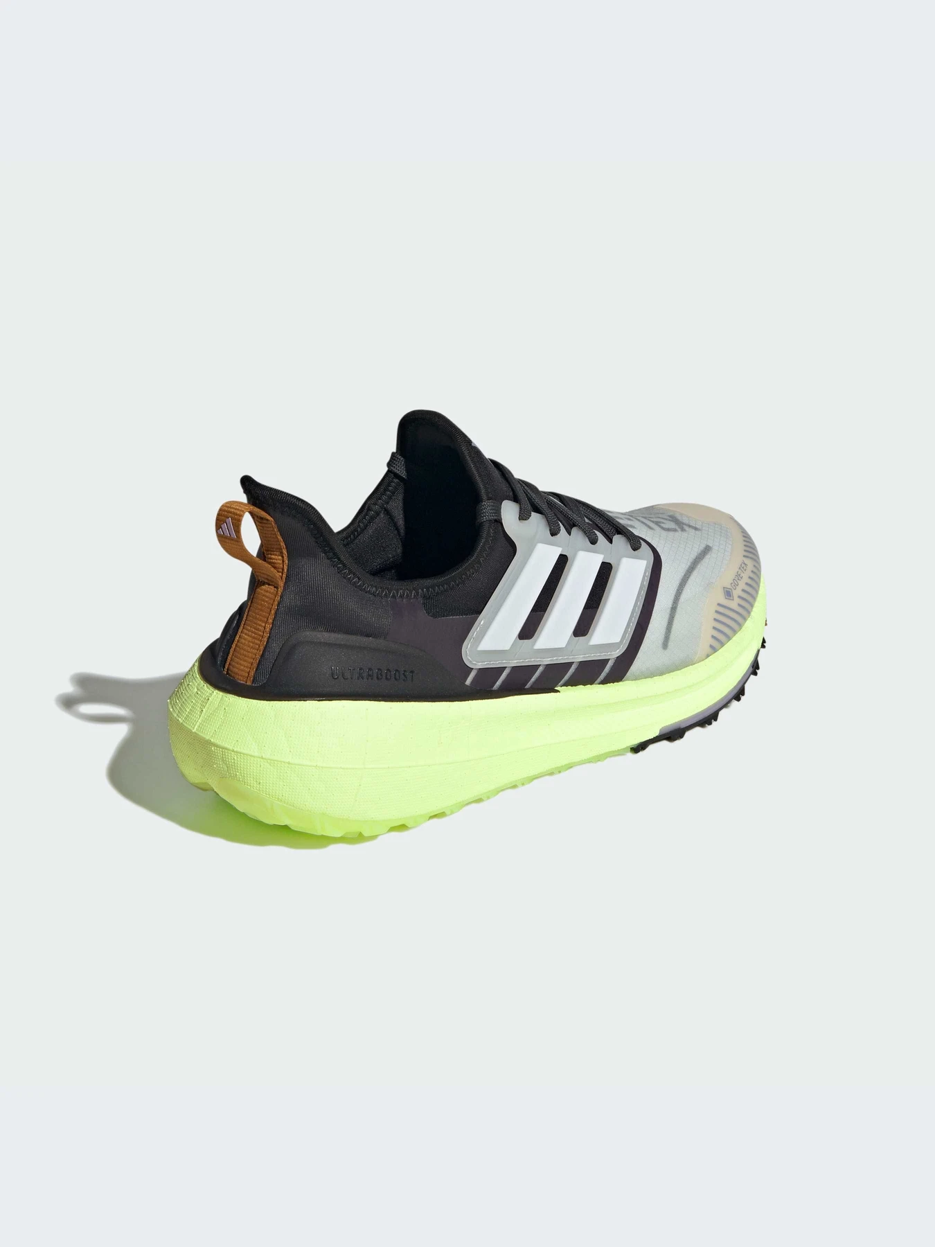 Кроссовки Adidas Ultraboost модель IG5018-KZ Кроссовки Adidas Ultraboost модель IG5018-KZ Фото