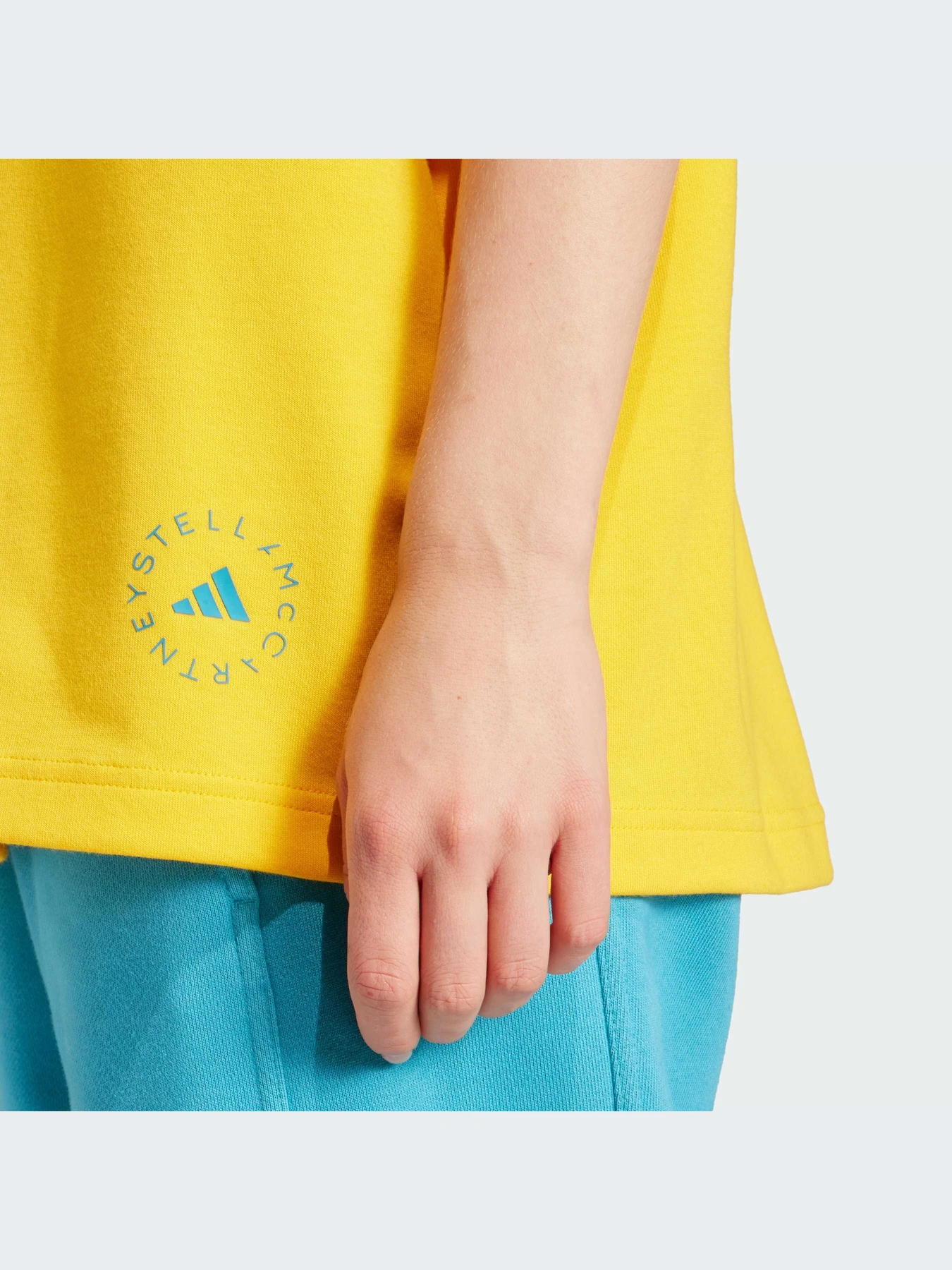 Футболки и поло Adidas модель IB6853-KZ Футболки и поло Adidas модель IB6853-KZ Фото