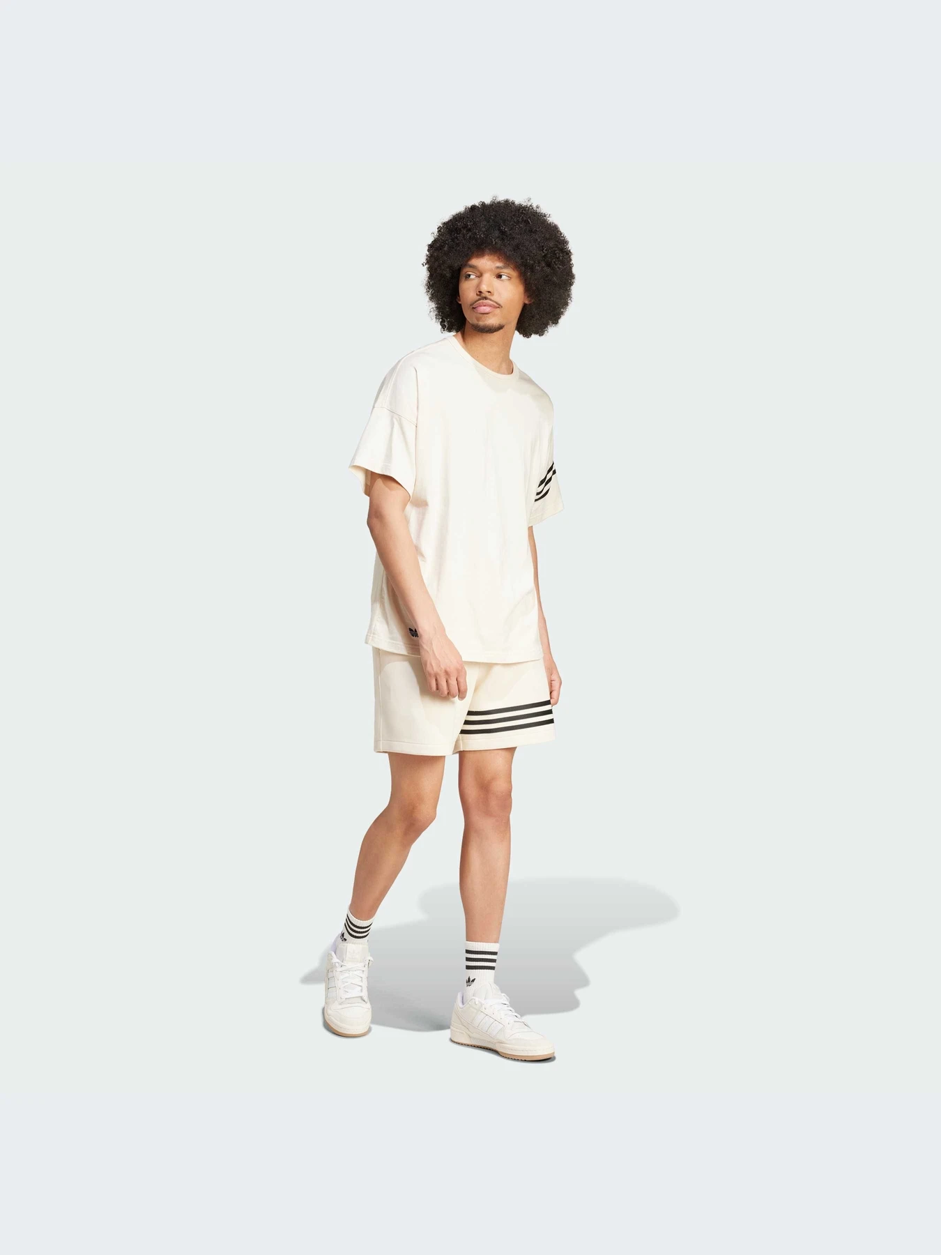 Шорты Adidas Adicolor модель JF9148-KZ Шорты Adidas Adicolor модель JF9148-KZ Фото