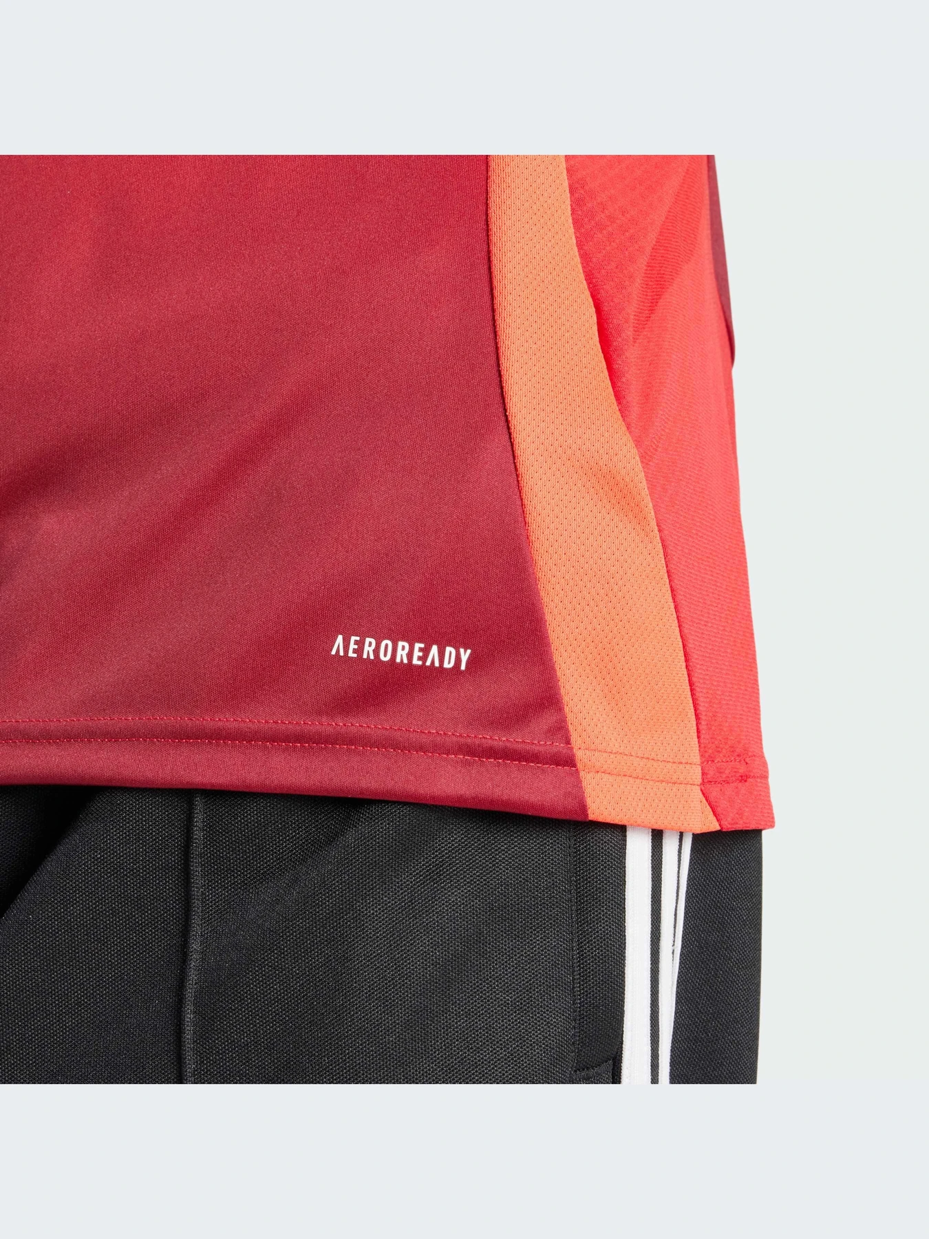 Футболки и поло Adidas модель IU1397-KZ Футболки и поло Adidas модель IU1397-KZ Фото