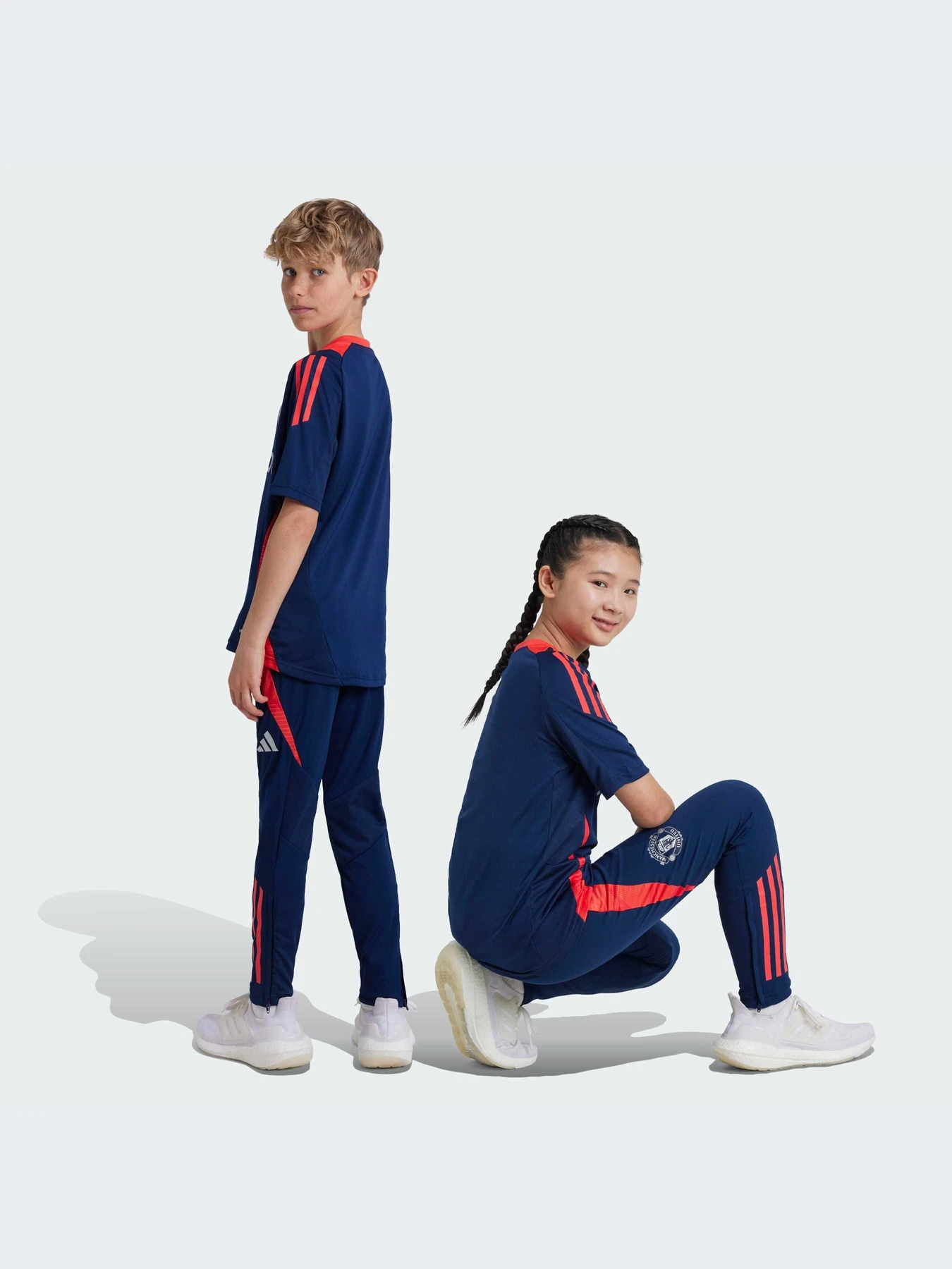 Брюки Adidas Tiro модель IT2025-KZ Брюки Adidas Tiro модель IT2025-KZ Фото