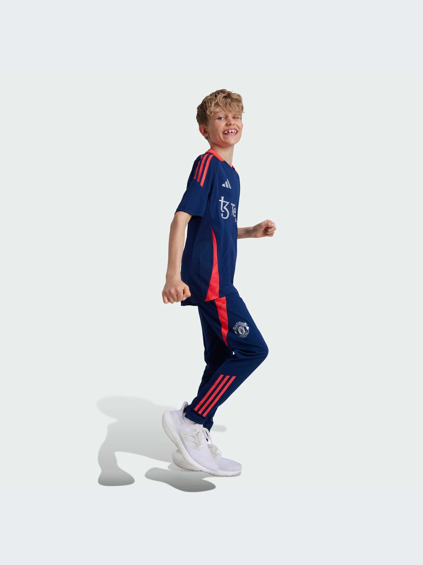 Брюки Adidas Tiro модель IT2025-KZ Брюки Adidas Tiro модель IT2025-KZ Фото