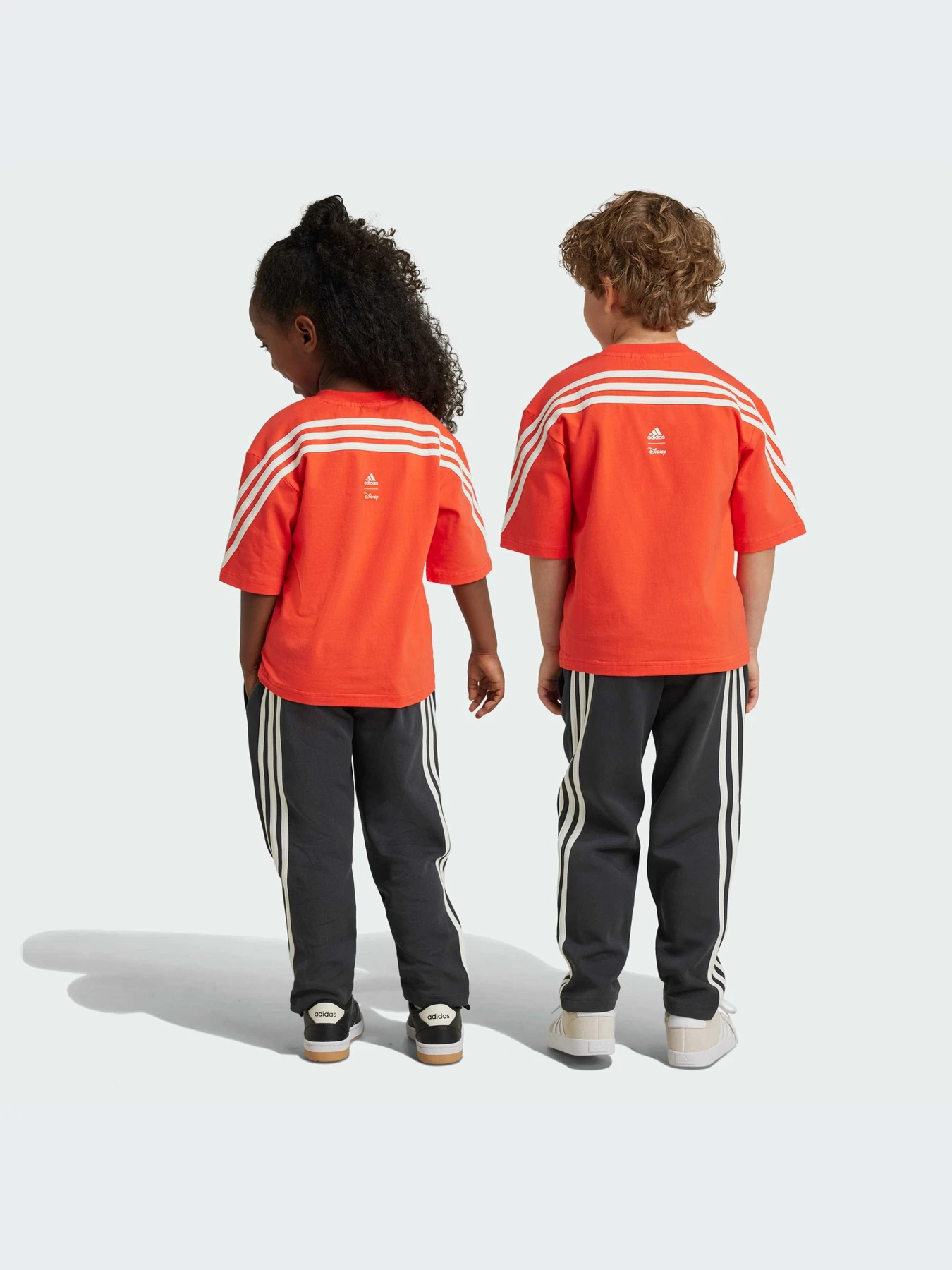 Брюки Adidas модель IV9627-KZ Брюки Adidas модель IV9627-KZ Фото