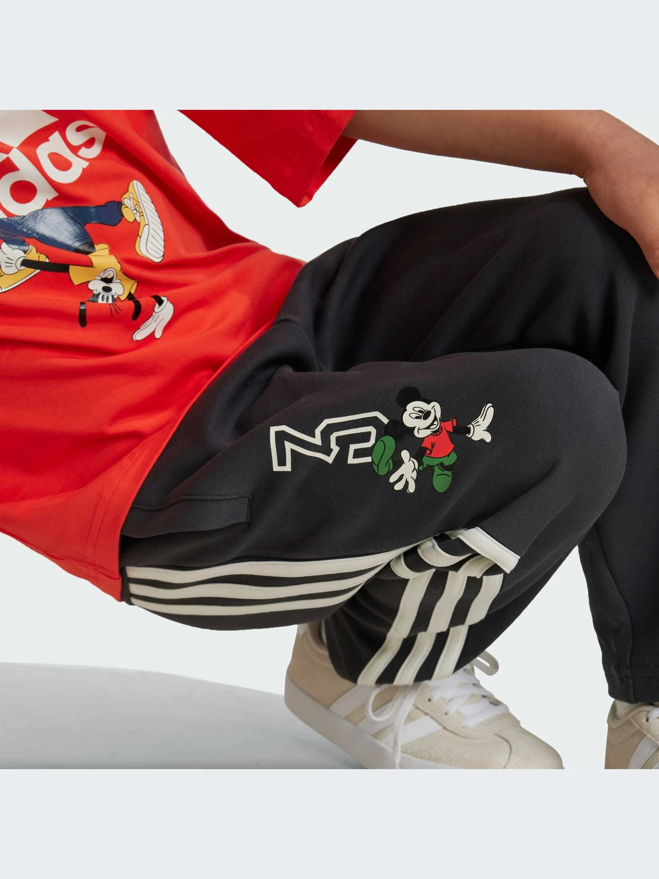 Брюки Adidas модель IV9627-KZ Брюки Adidas модель IV9627-KZ Фото