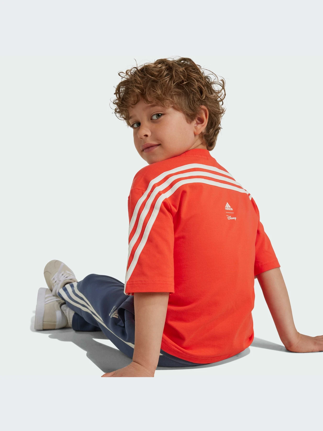 Футболки и поло Adidas модель IV9631-KZ Футболки и поло Adidas модель IV9631-KZ Фото