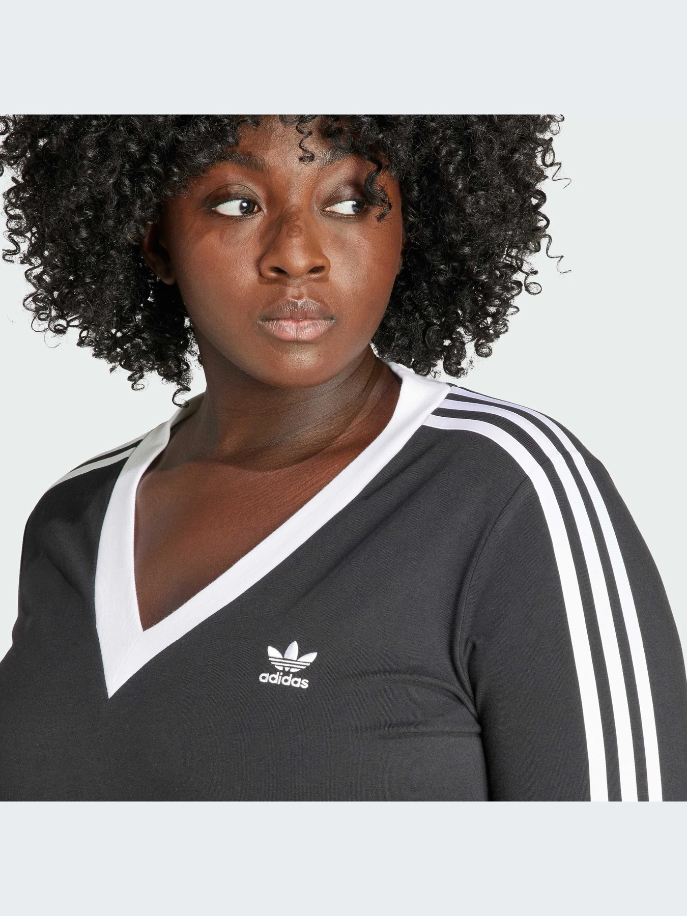 Платья Adidas модель IN2212-KZ Платья Adidas модель IN2212-KZ Фото