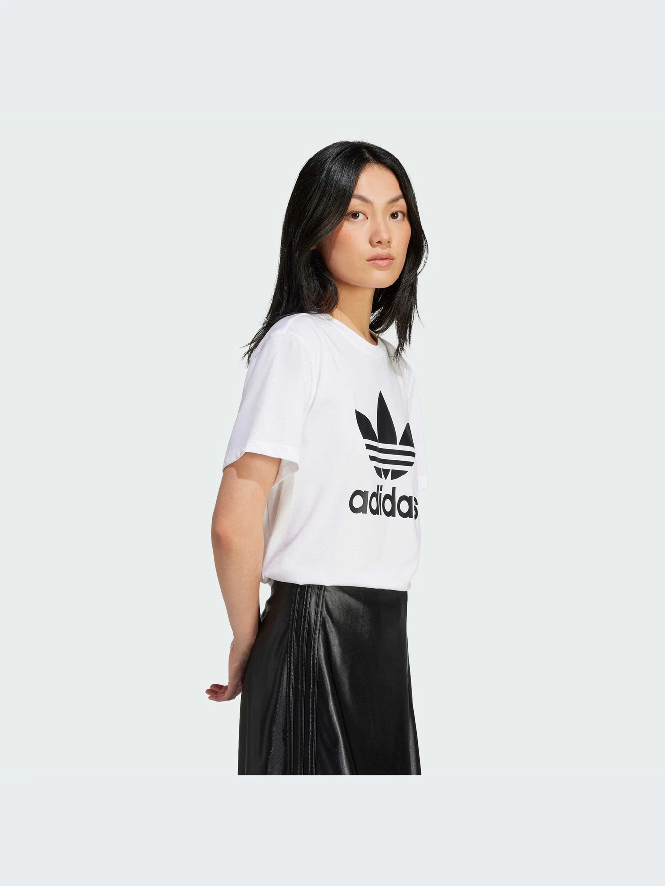 Футболки и поло Adidas Adicolor модель IN8441-KZ Футболки и поло Adidas Adicolor модель IN8441-KZ Фото