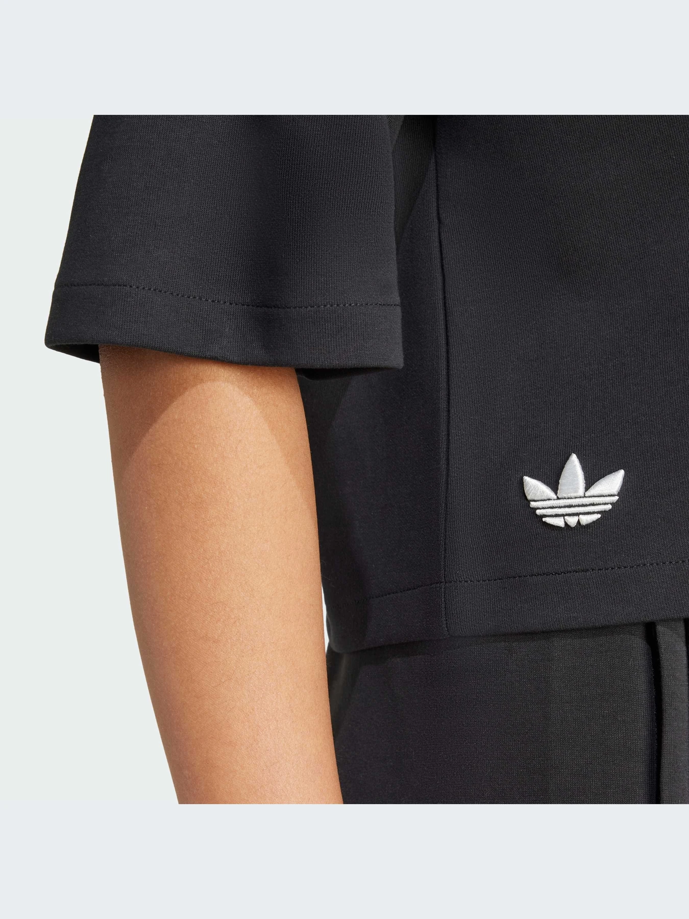 Футболки и поло Adidas модель IW5603-KZ Футболки и поло Adidas модель IW5603-KZ Фото