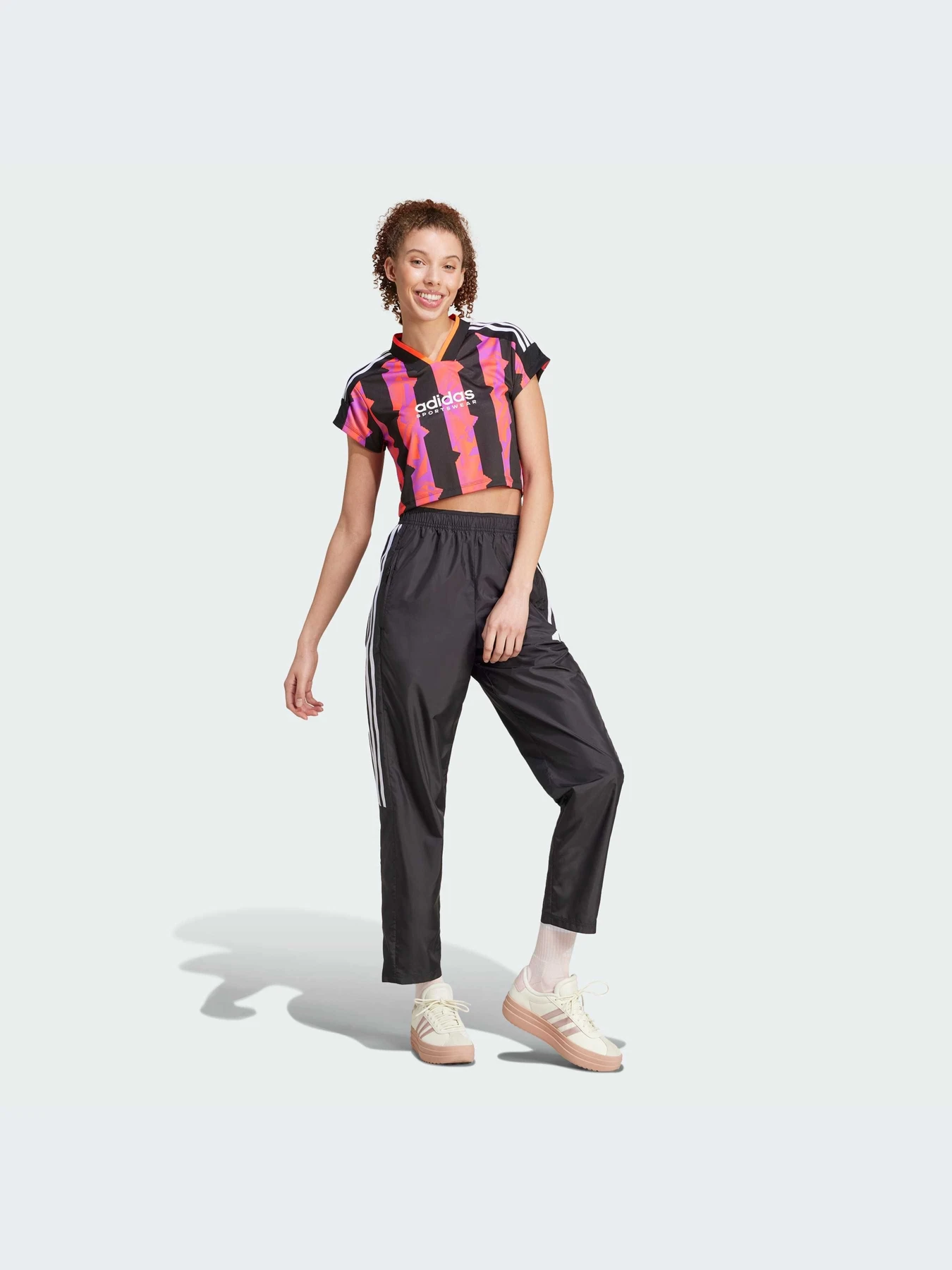 Футболки и поло Adidas модель IX3517-KZ Футболки и поло Adidas модель IX3517-KZ Фото