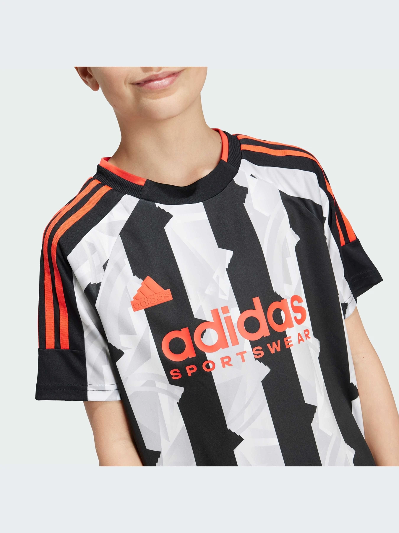 Футболки и поло Adidas Tiro модель IW0909-KZ Футболки и поло Adidas Tiro модель IW0909-KZ Фото